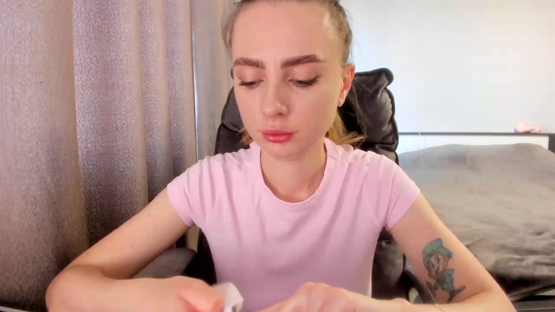 Gallery image thumbnail from Iam_Sasha's myfreecams stream on, 07/27/2026, 07:52 image 7 of 20
