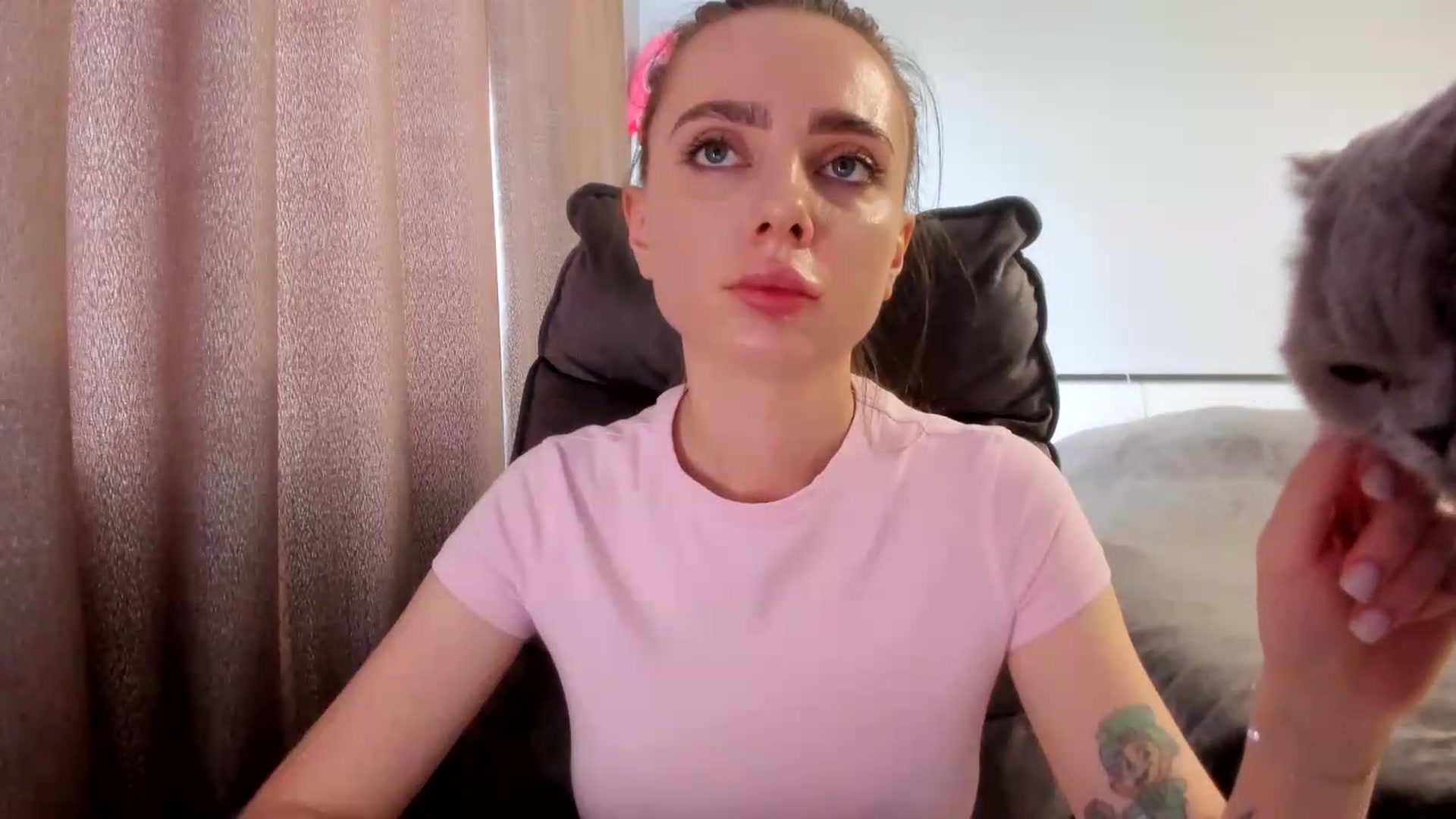Gallery image thumbnail from Iam_Sasha's myfreecams stream on, 07/27/2026, 09:51 image 11 of 20
