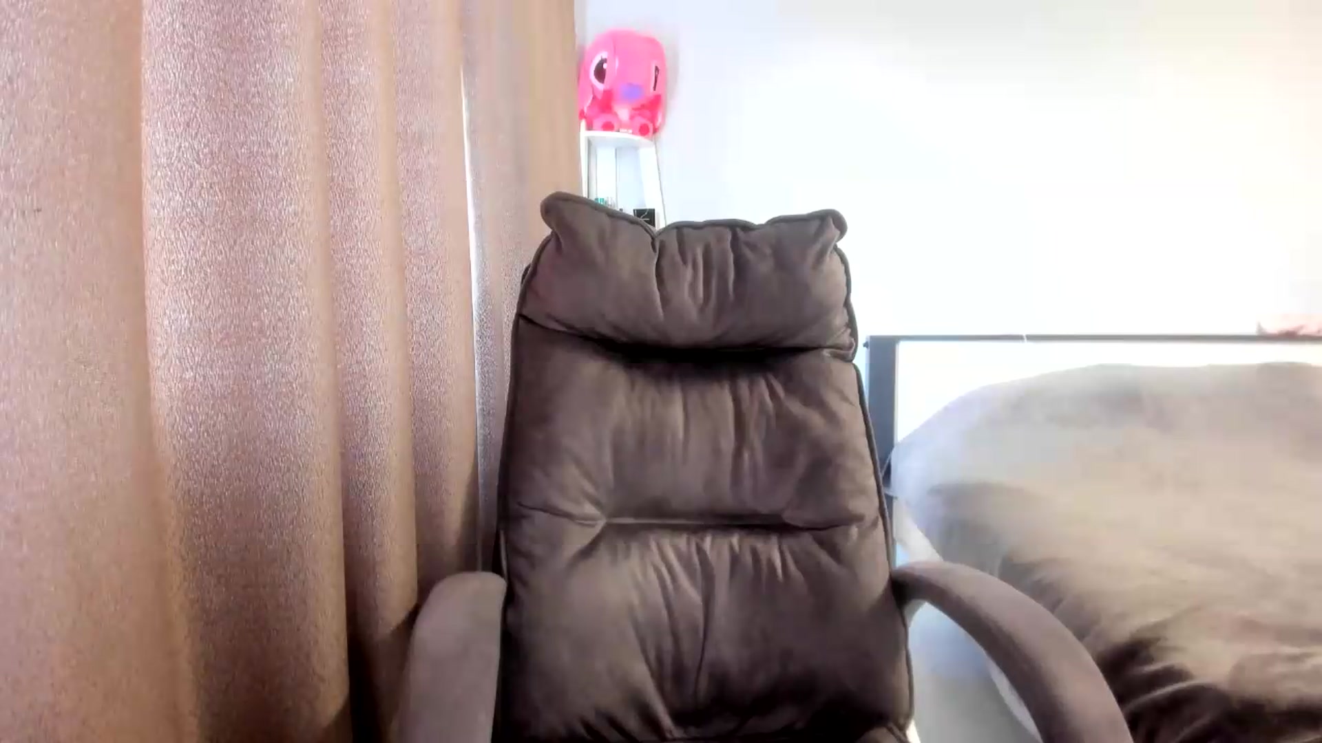 Gallery image thumbnail from Iam_Sasha's myfreecams stream on, 07/27/2026, 10:25 image 19 of 20