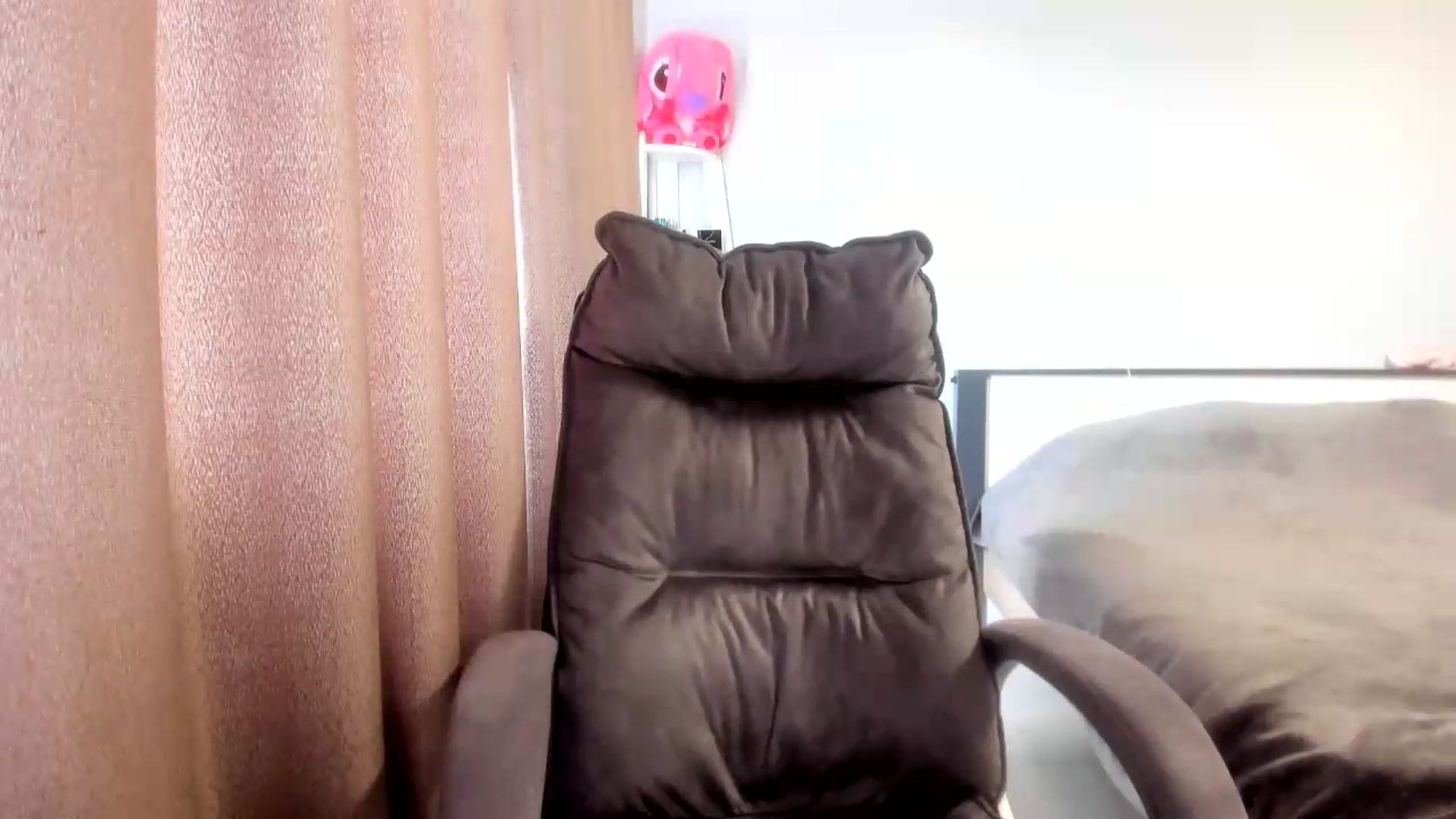 Gallery image thumbnail from Iam_Sasha's myfreecams stream on, 07/27/2026, 10:25 image 10 of 20