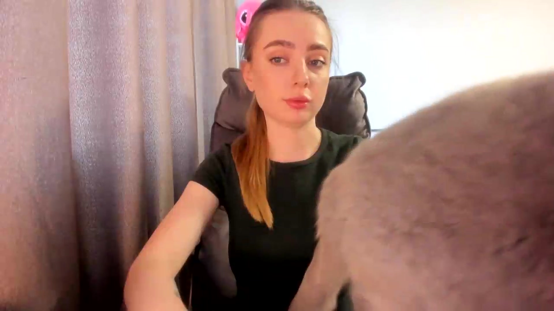 Gallery image thumbnail from Iam_Sasha's myfreecams stream on, 07/29/2026, 08:52 image 2 of 20