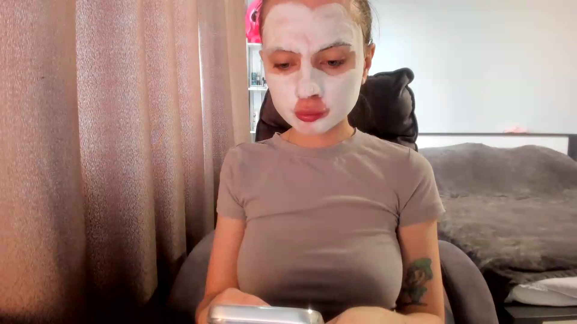 Gallery image thumbnail from Iam_Sasha's myfreecams stream on, 07/29/2026, 13:31 image 18 of 20