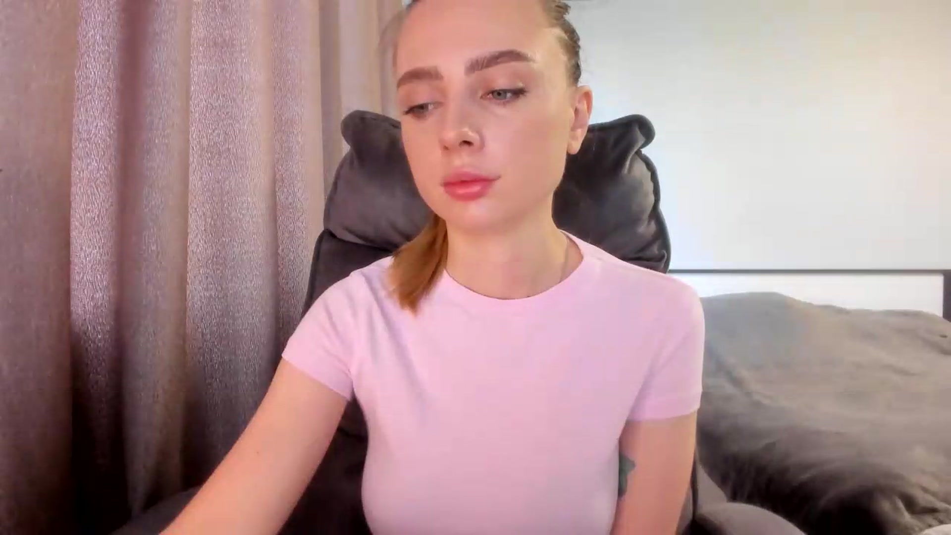 Gallery image thumbnail from Iam_Sasha's myfreecams stream on, 07/30/2026, 07:36 image 12 of 20