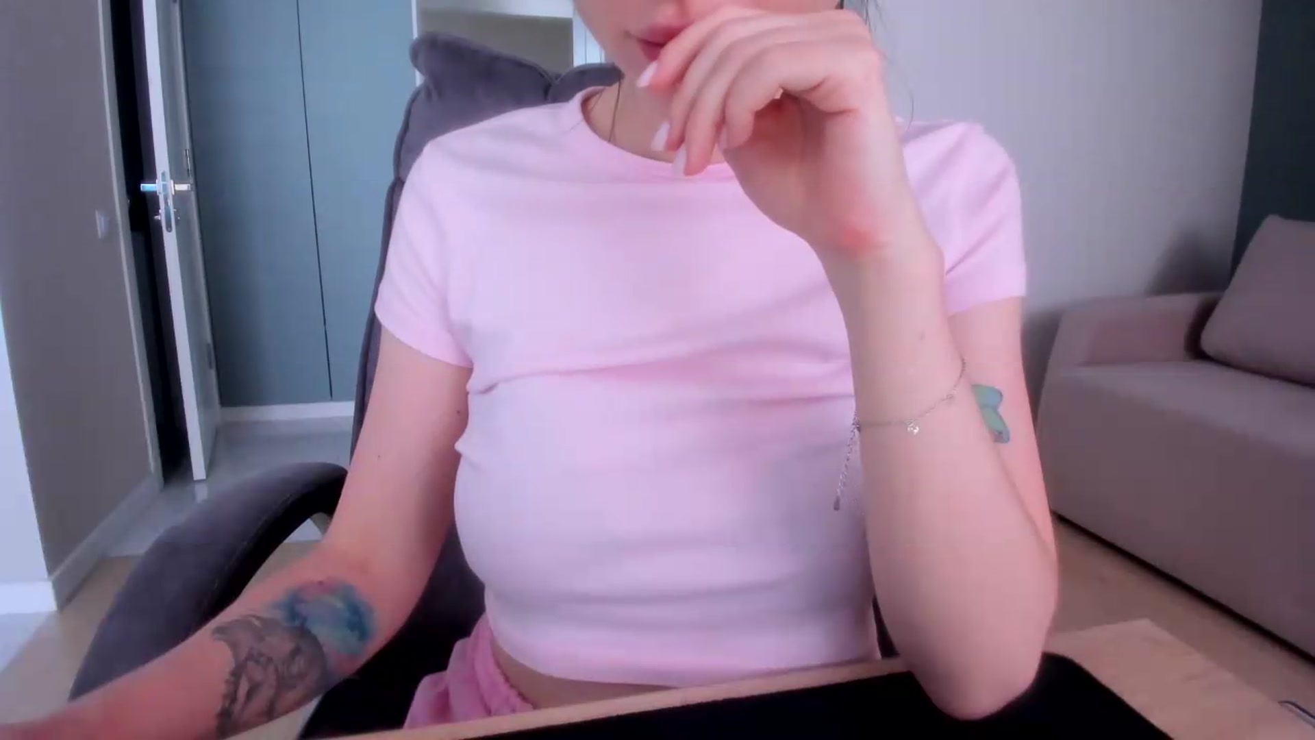 Gallery image thumbnail from Iam_Sasha's myfreecams stream on, 08/11/2026, 10:38 image 2 of 20