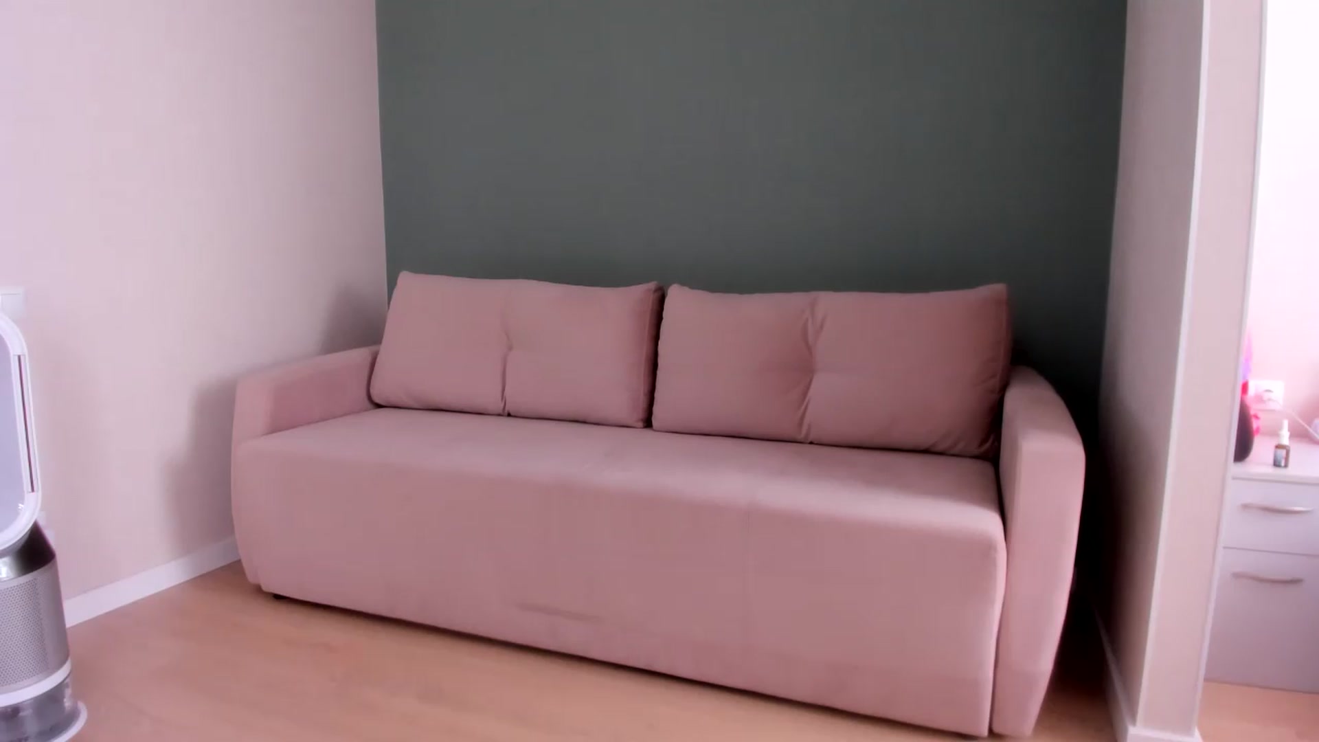 Gallery image thumbnail from Iam_Sasha's myfreecams stream on, 08/25/2026, 08:15 image 11 of 20