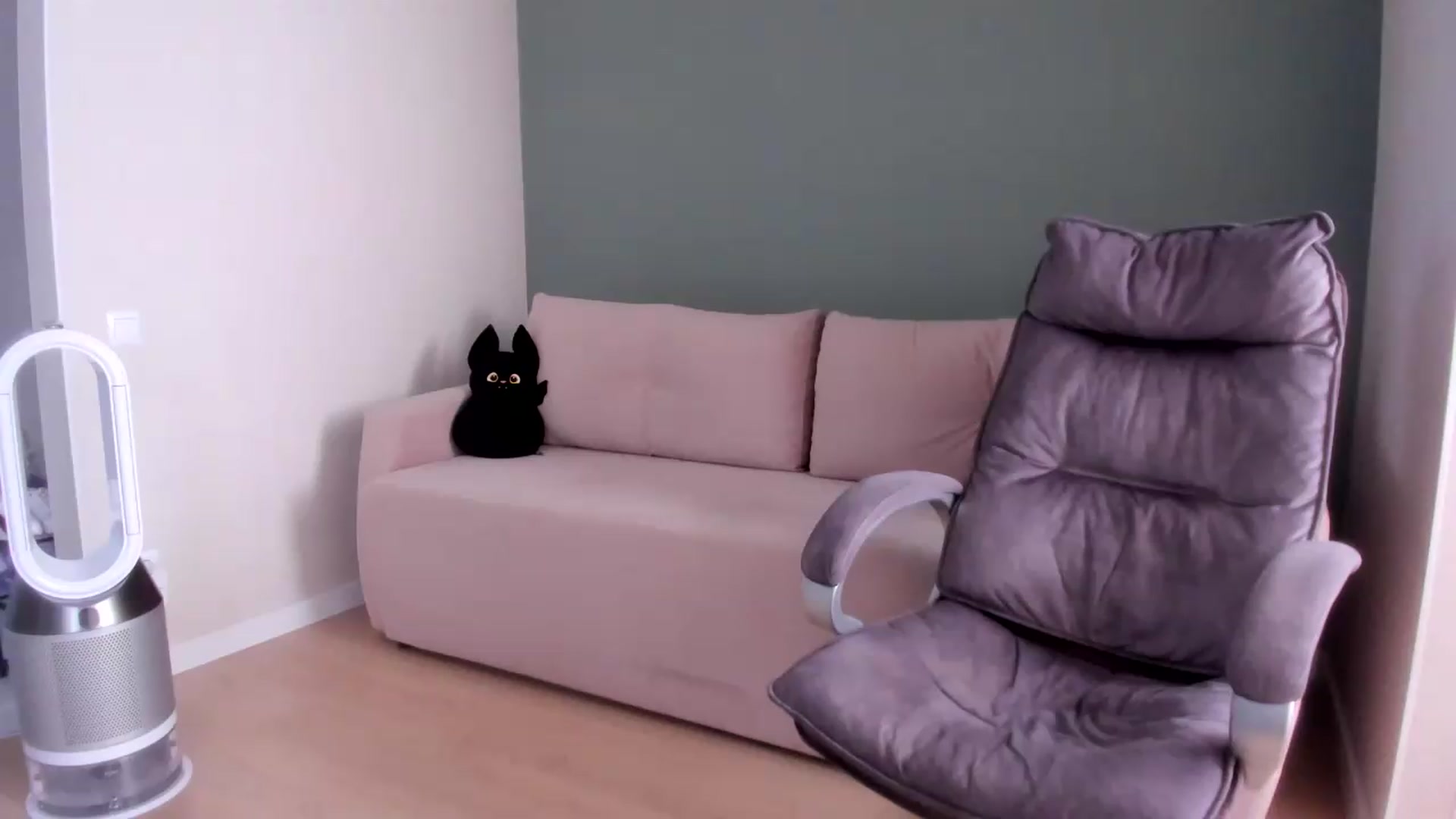 Gallery image thumbnail from Iam_Sasha's myfreecams stream on, 08/28/2026, 10:34 image 20 of 20