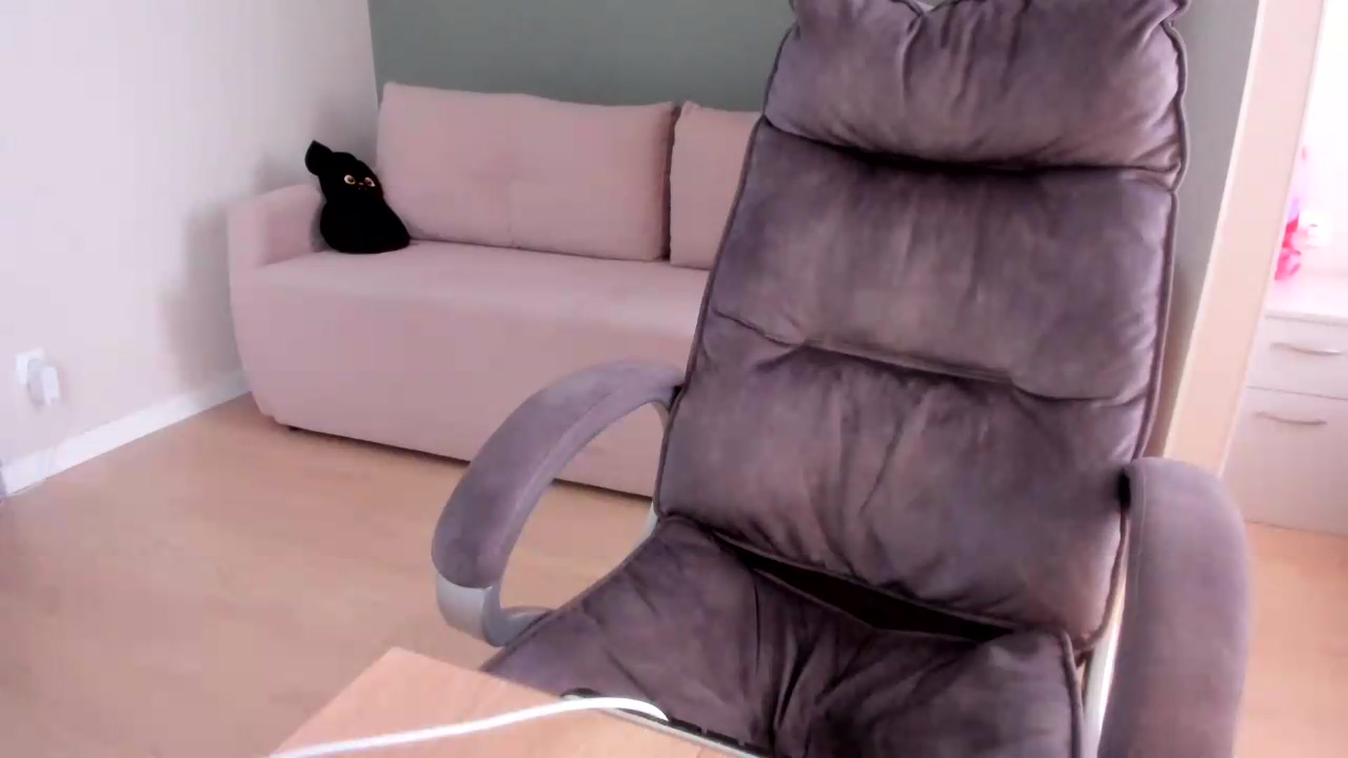 Gallery image thumbnail from Iam_Sasha's myfreecams stream on, 08/30/2026, 09:50 image 14 of 20