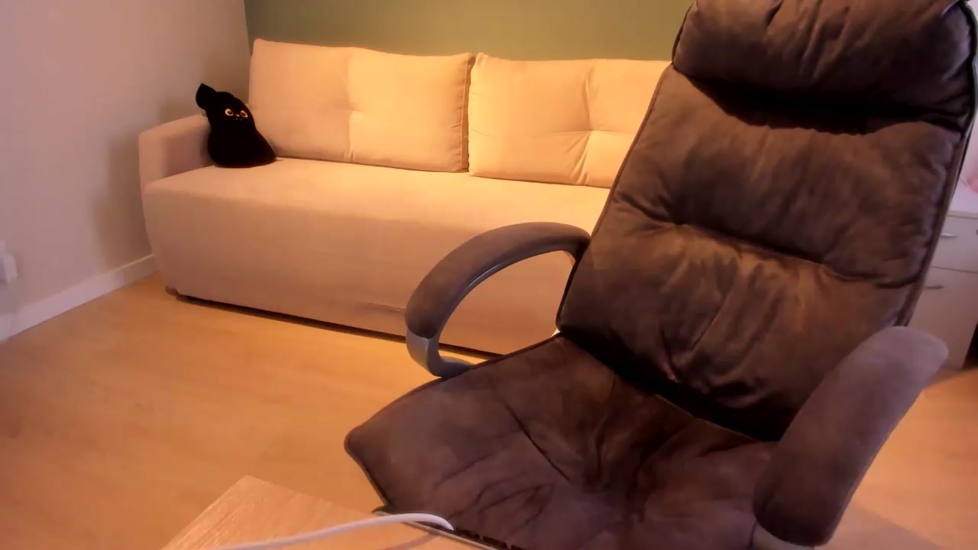 Gallery image thumbnail from Iam_Sasha's myfreecams stream on, 08/30/2026, 12:15 image 5 of 20