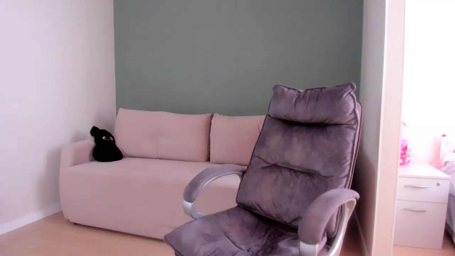 Gallery image thumbnail from Iam_Sasha's myfreecams stream on, 08/30/2026, 12:15 image 12 of 20