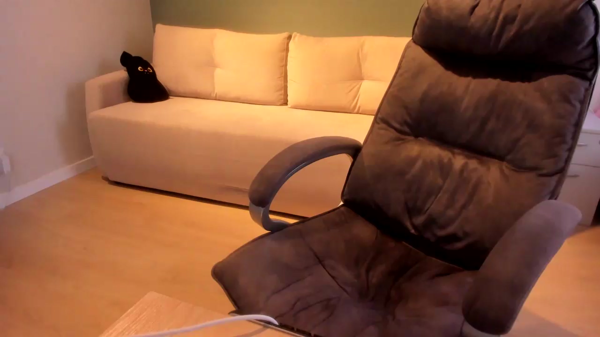 Gallery image thumbnail from Iam_Sasha's myfreecams stream on, 08/30/2026, 12:15 image 4 of 20