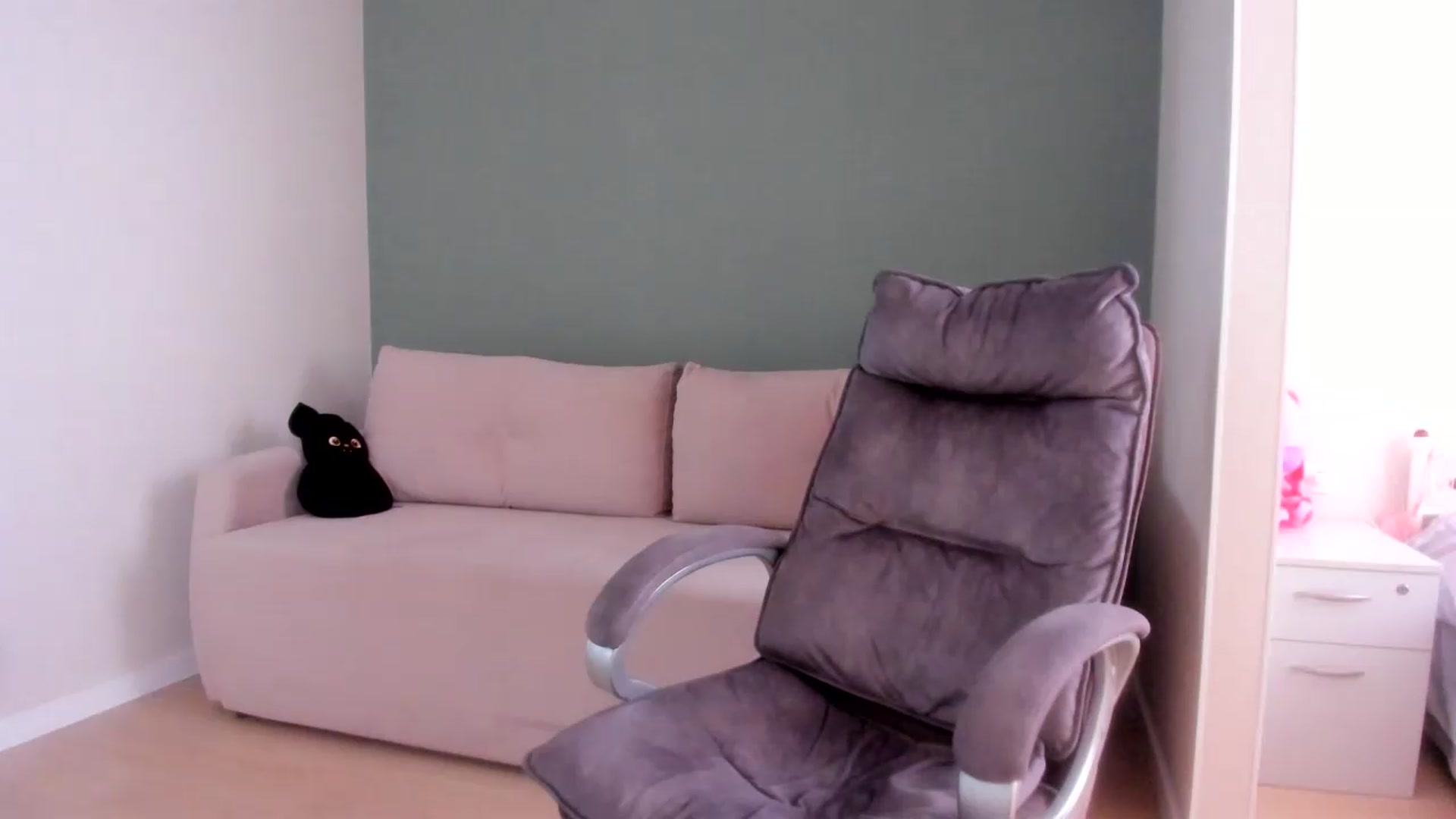 Gallery image thumbnail from Iam_Sasha's myfreecams stream on, 08/30/2026, 12:15 image 11 of 20
