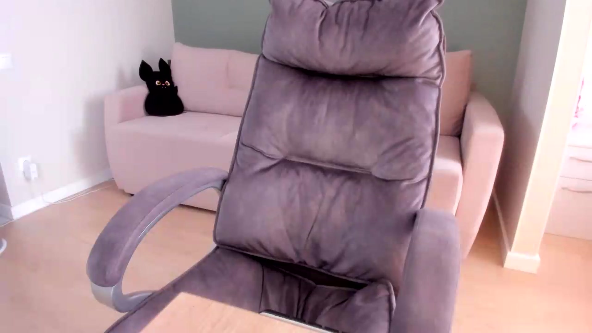 Gallery image thumbnail from Iam_Sasha's myfreecams stream on, 09/06/2026, 11:29 image 7 of 20