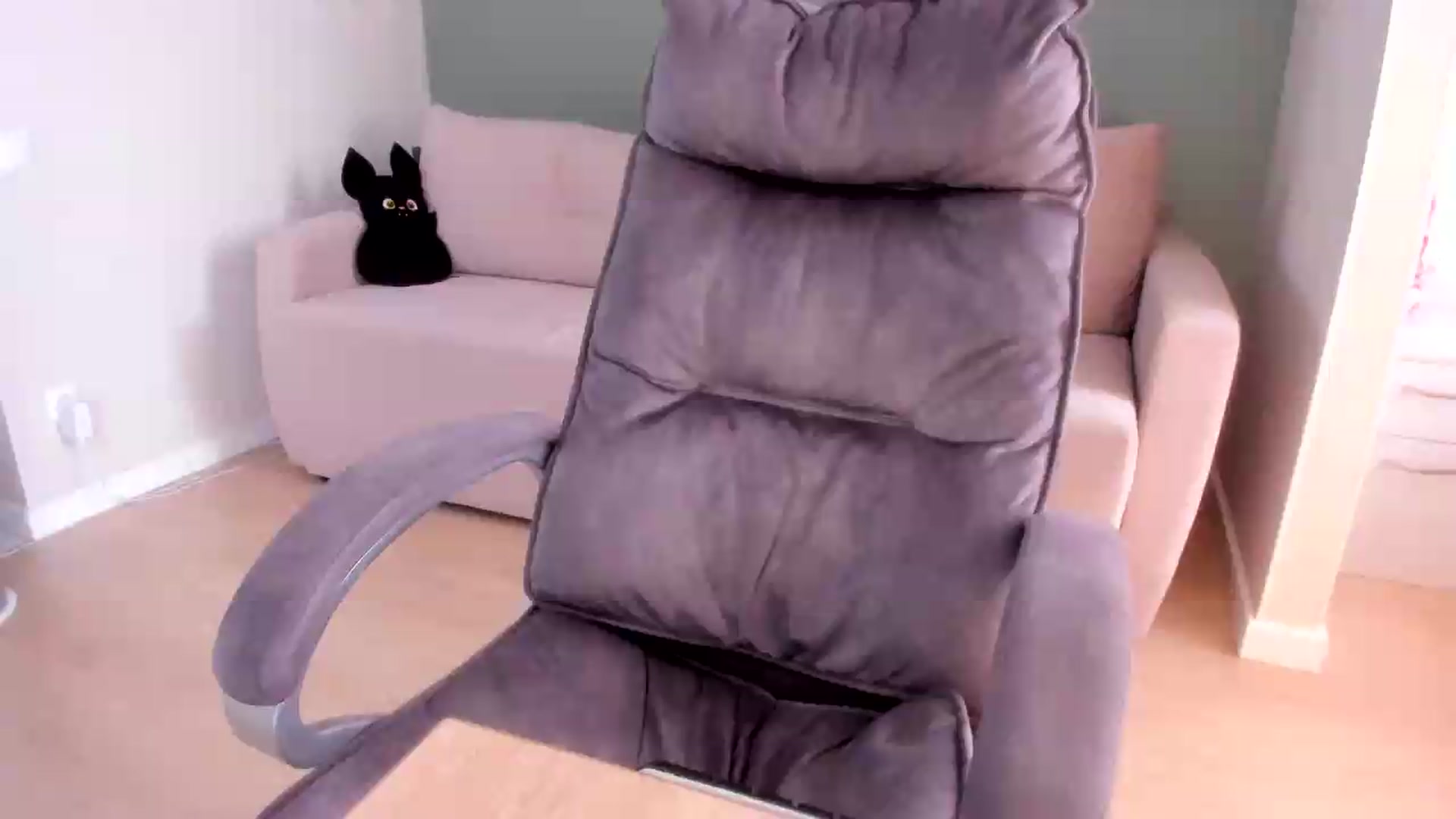 Gallery image thumbnail from Iam_Sasha's myfreecams stream on, 09/06/2026, 11:29 image 8 of 20