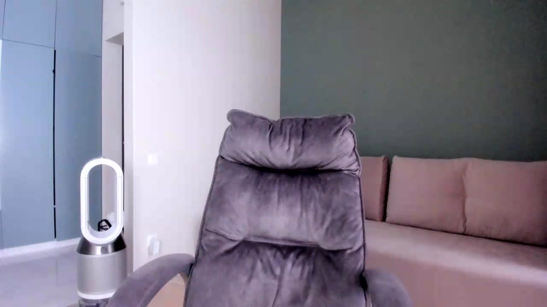 Gallery image thumbnail from Iam_Sasha's myfreecams stream on, 09/13/2026, 11:30 image 6 of 20