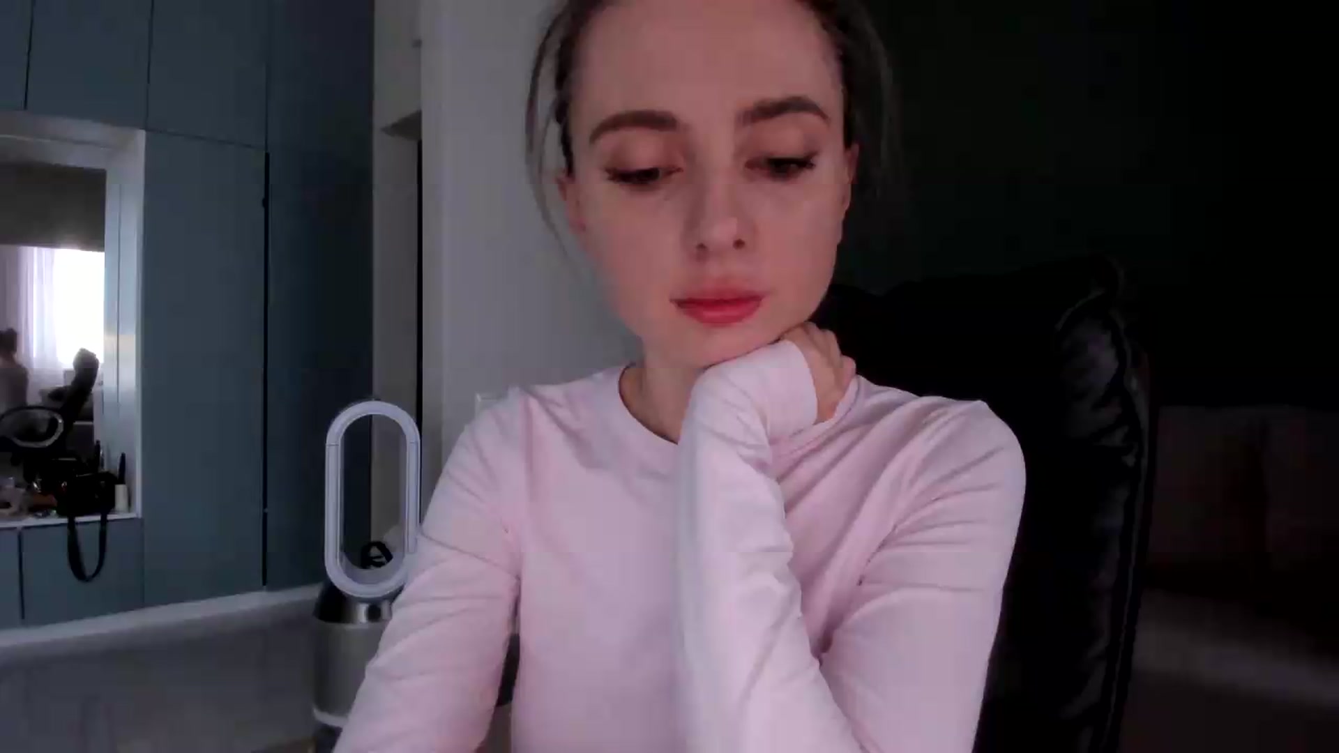 Gallery image thumbnail from Iam_Sasha's myfreecams stream on, 09/13/2026, 11:30 image 1 of 20