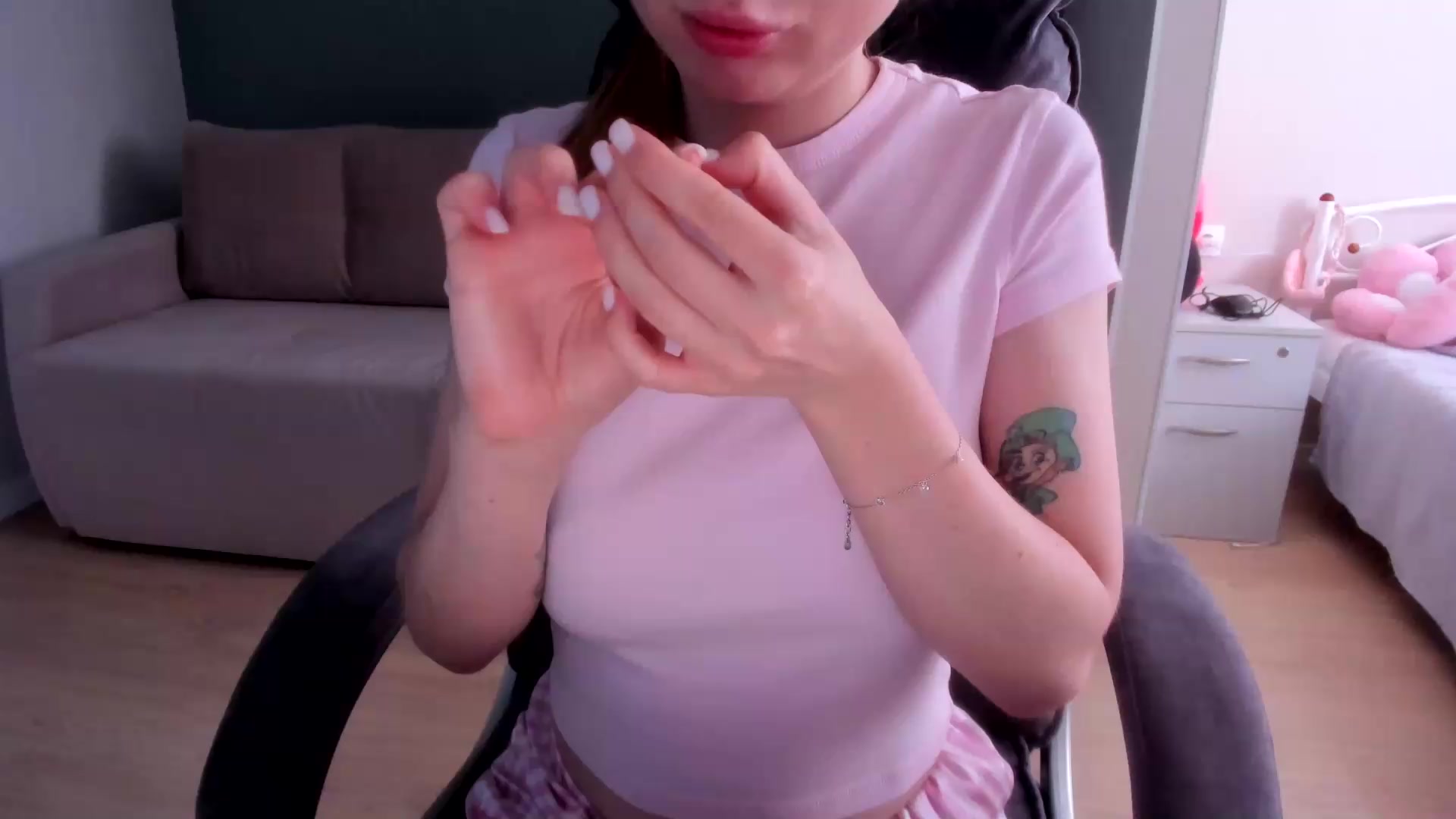 Gallery image thumbnail from Iam_Sasha's myfreecams stream on, 09/15/2026, 11:14 image 6 of 20