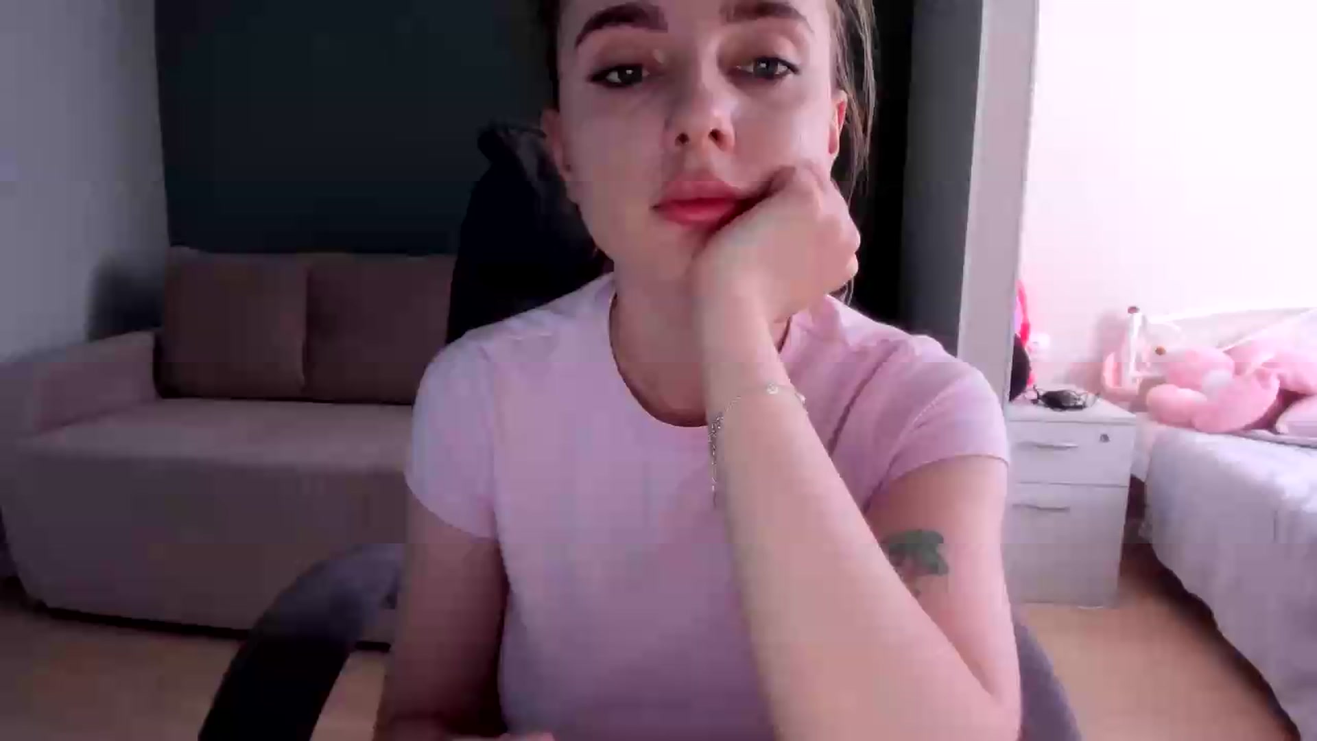 Gallery image thumbnail from Iam_Sasha's myfreecams stream on, 09/15/2026, 11:14 image 2 of 20