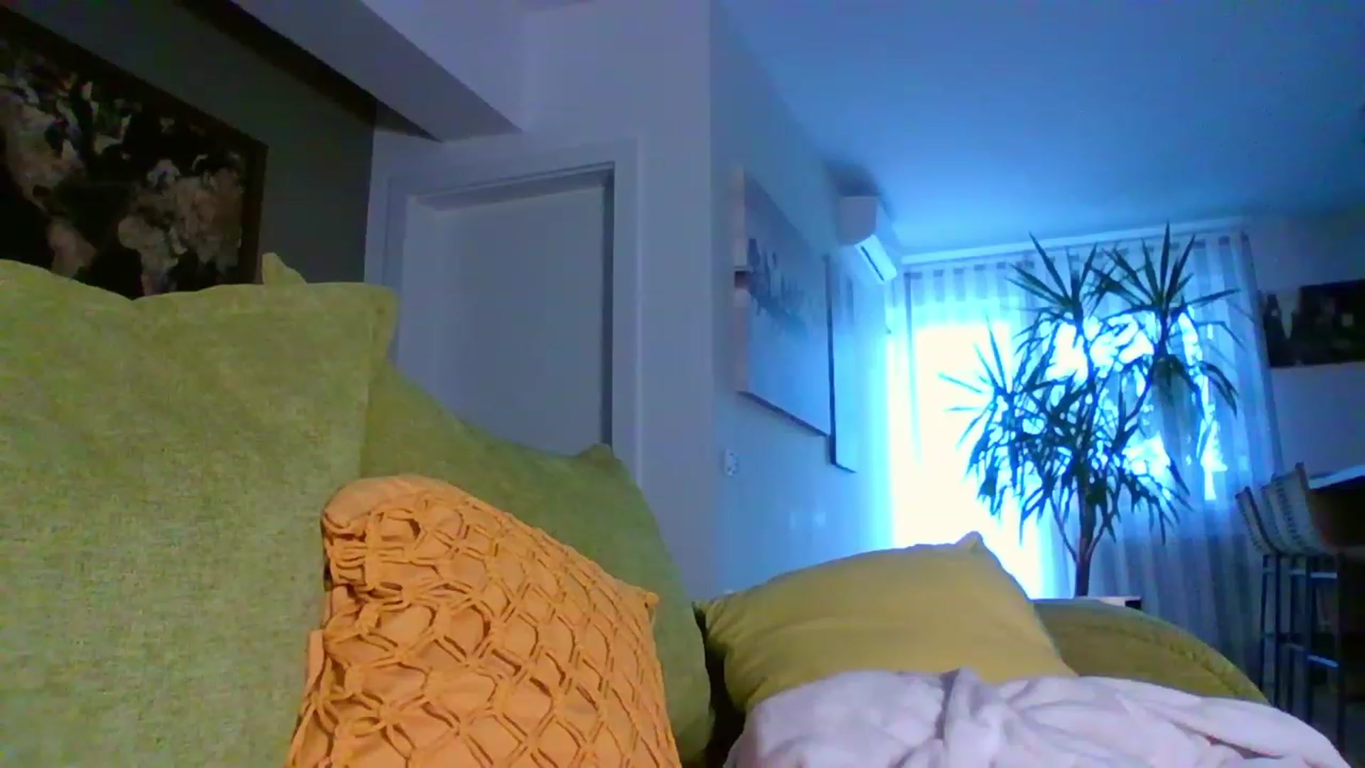 Gallery image thumbnail from Iamonline's myfreecams stream on, 02/26/2024, 15:00 image 20 of 20