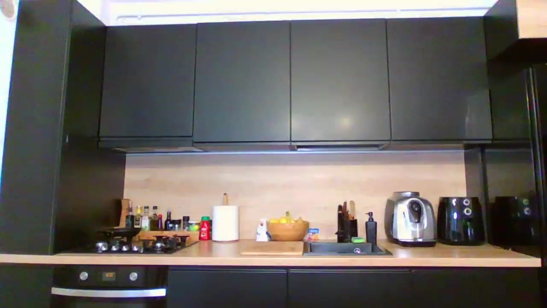Gallery image thumbnail from Iamonline's myfreecams stream on, 02/26/2024, 15:00 image 12 of 20