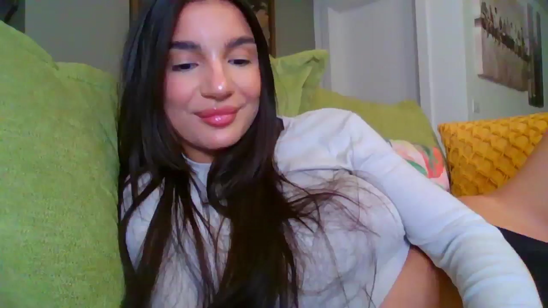 Gallery image thumbnail from Iamonline's myfreecams stream on, 03/06/2024, 17:47 image 19 of 20