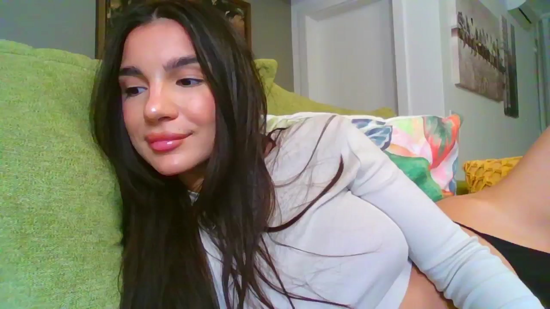 Gallery image thumbnail from Iamonline's myfreecams stream on, 03/06/2024, 17:47 image 6 of 20