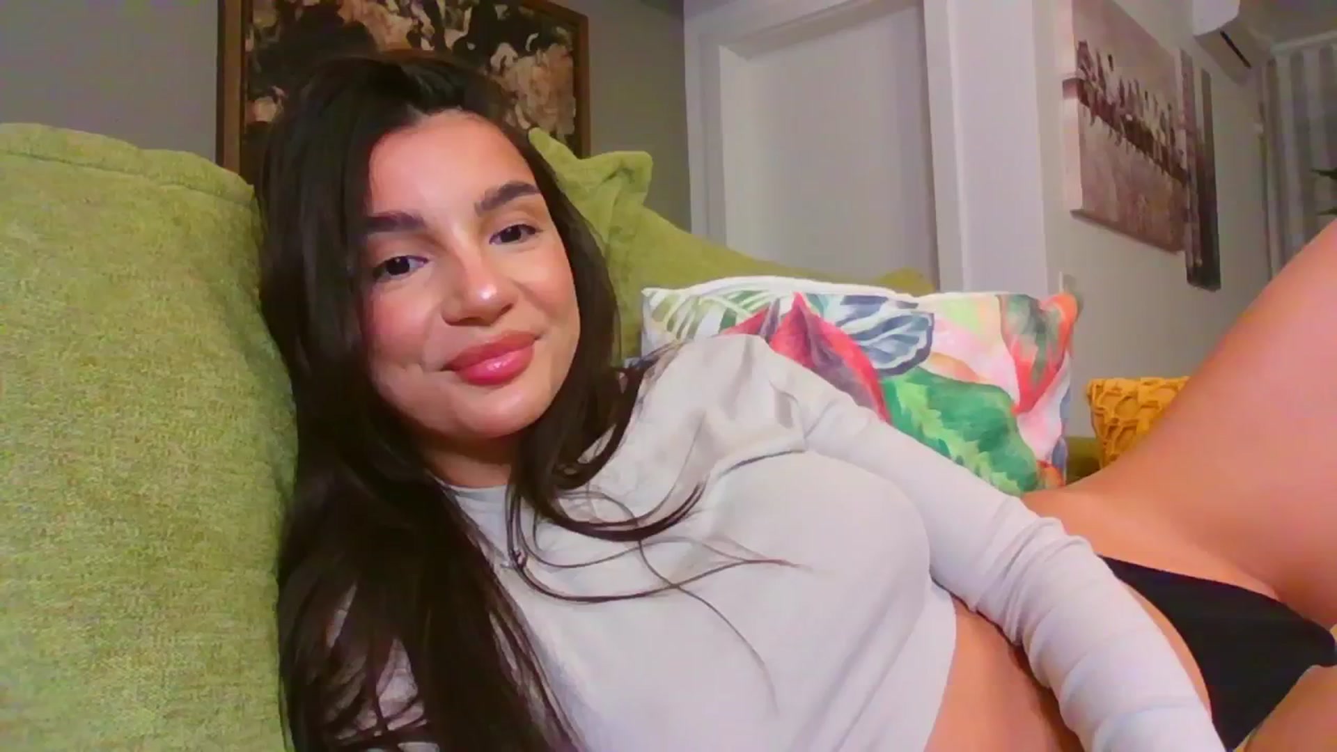 Gallery image thumbnail from Iamonline's myfreecams stream on, 03/06/2024, 17:47 image 8 of 20