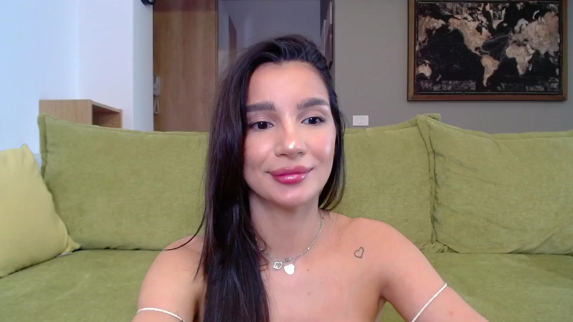 Gallery image thumbnail from Iamonline's myfreecams stream on, 03/17/2024, 14:17 image 19 of 20