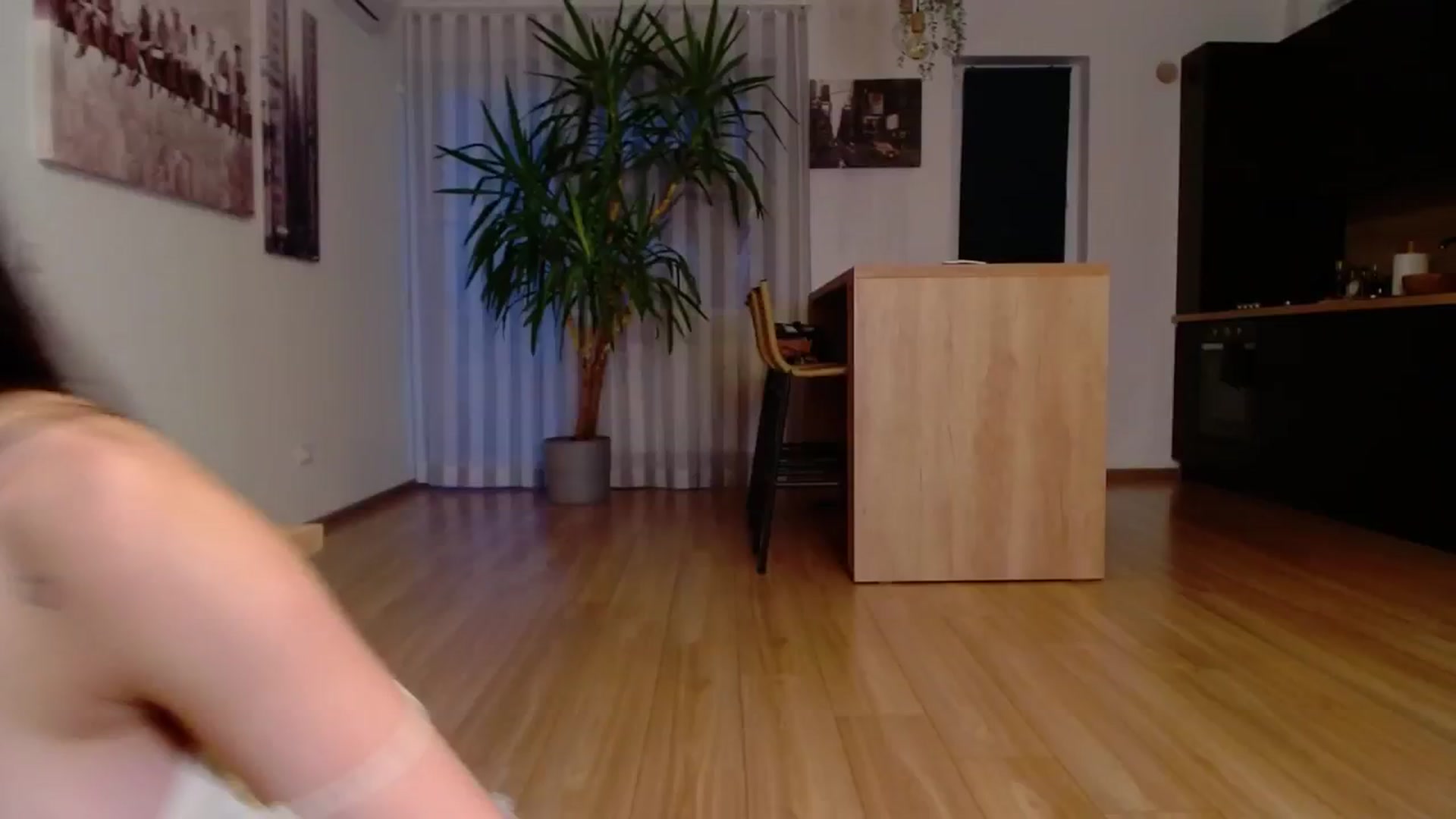 Gallery image thumbnail from Iamonline's myfreecams stream on, 03/17/2024, 16:54 image 4 of 20