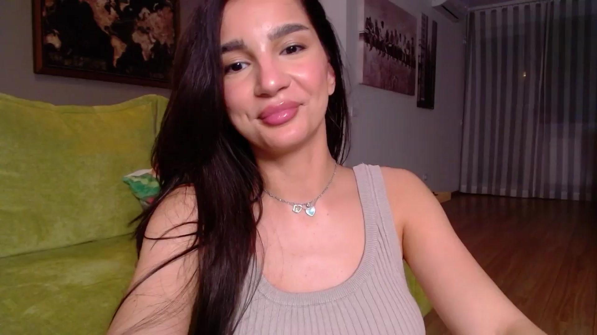 Gallery image thumbnail from Iamonline's myfreecams stream on, 03/25/2024, 18:15 image 1 of 20