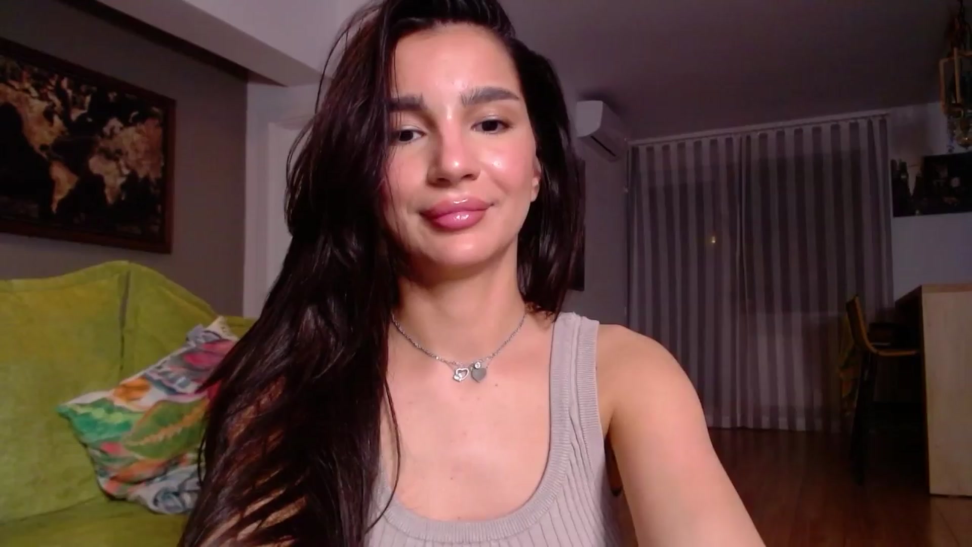 Gallery image thumbnail from Iamonline's myfreecams stream on, 03/25/2024, 18:15 image 5 of 20