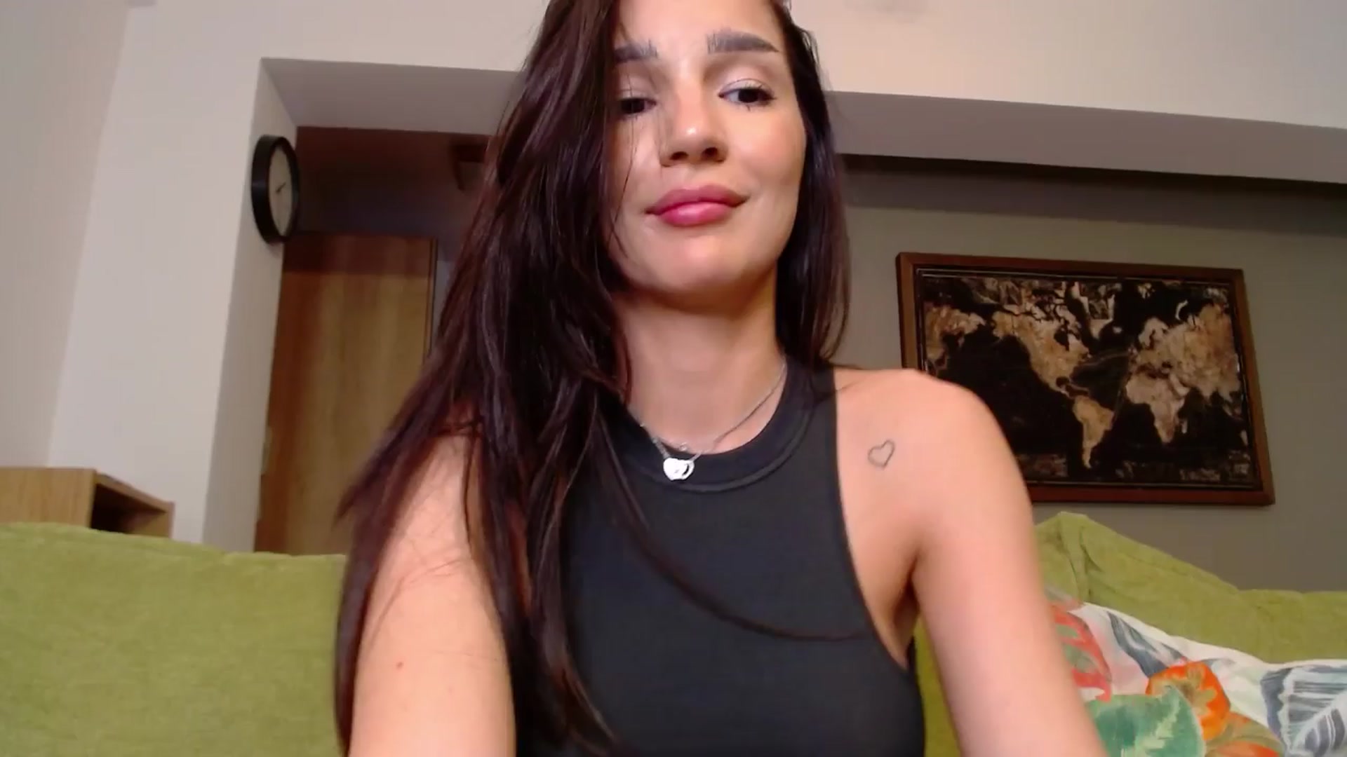 Gallery image thumbnail from Iamonline's myfreecams stream on, 04/09/2024, 11:11 image 9 of 20