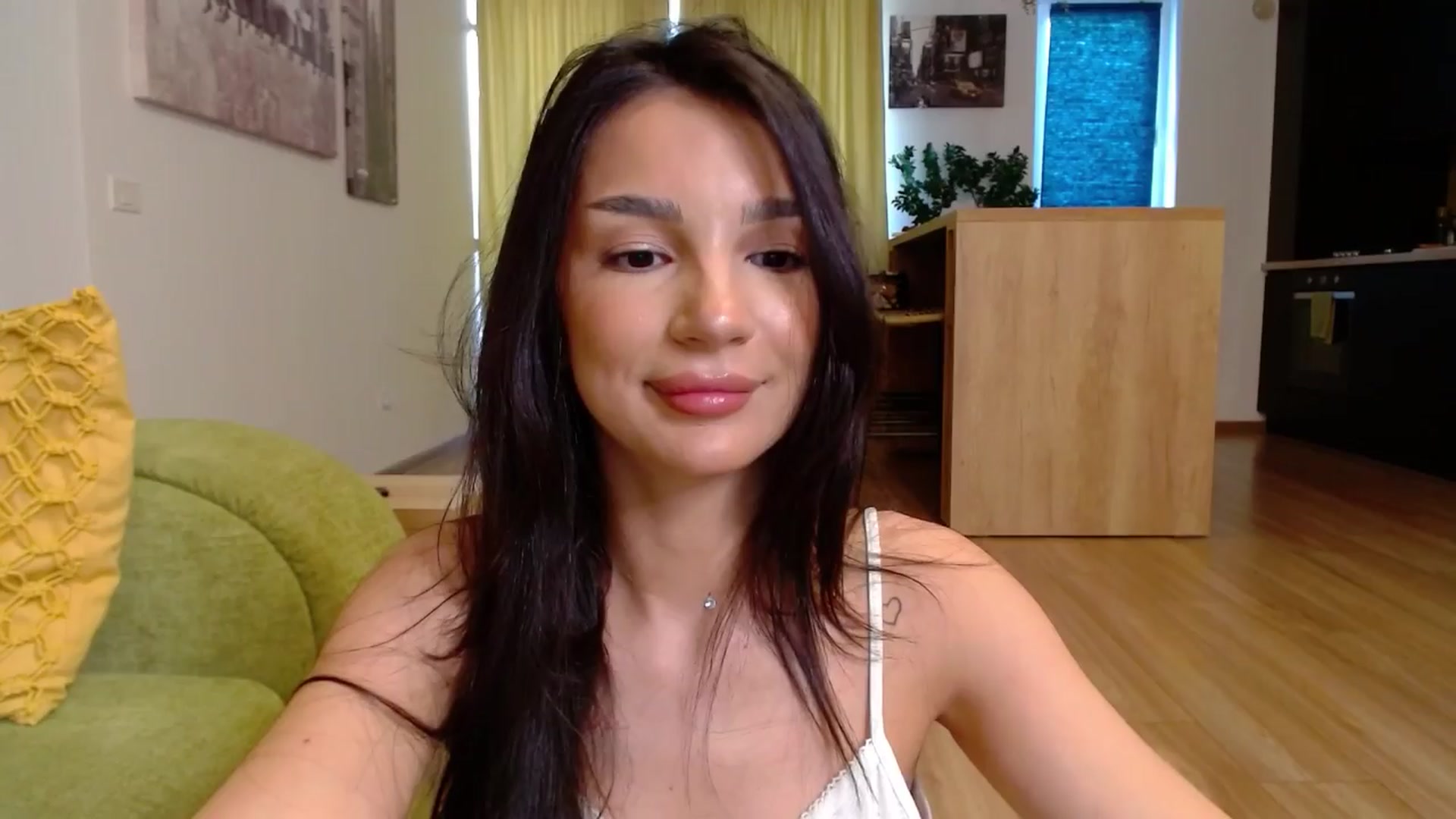 Gallery image thumbnail from Iamonline's myfreecams stream on, 04/11/2024, 10:49 image 19 of 20