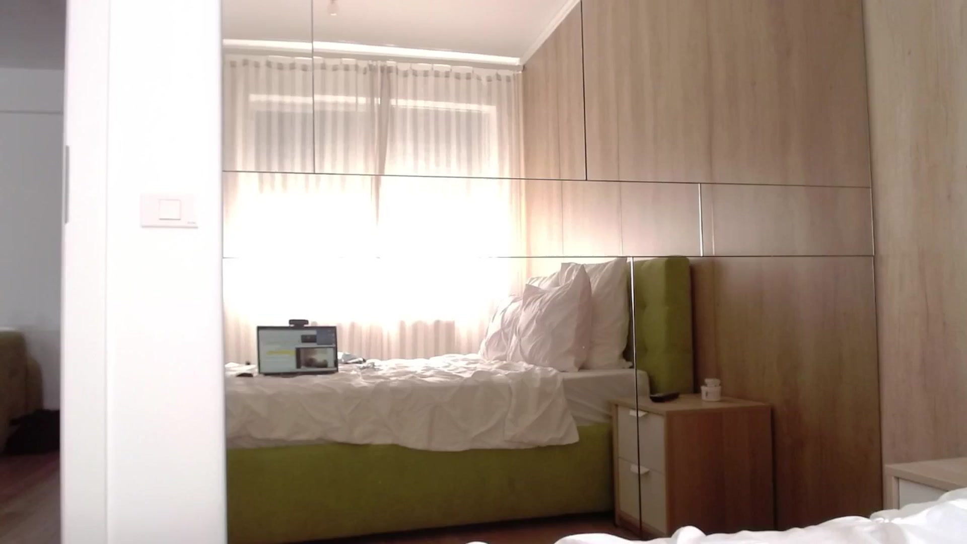 Gallery image thumbnail from Iamonline's myfreecams stream on, 06/06/2024, 14:28 image 11 of 20