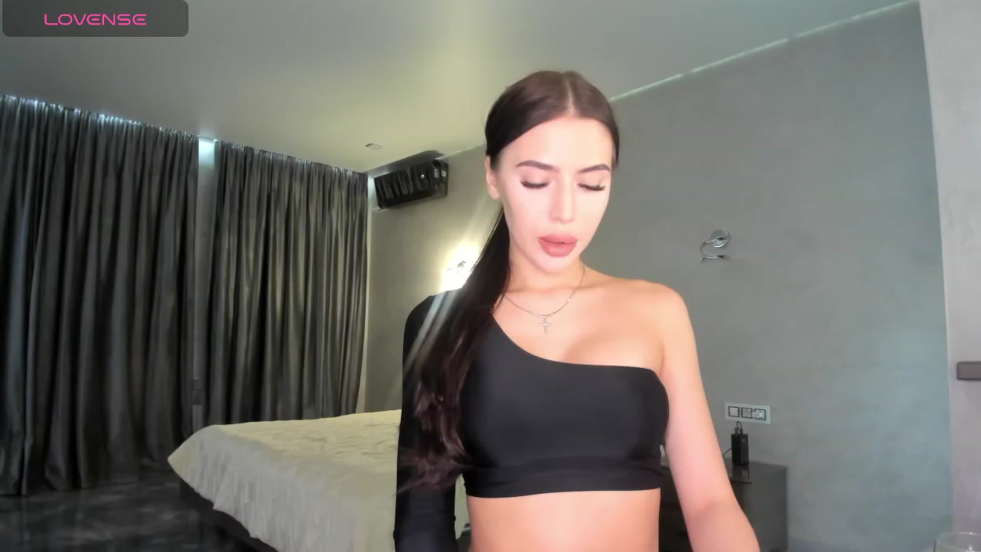 Gallery image thumbnail from IceKate_'s myfreecams stream on, 01/31/2024, 19:08 image 3 of 20
