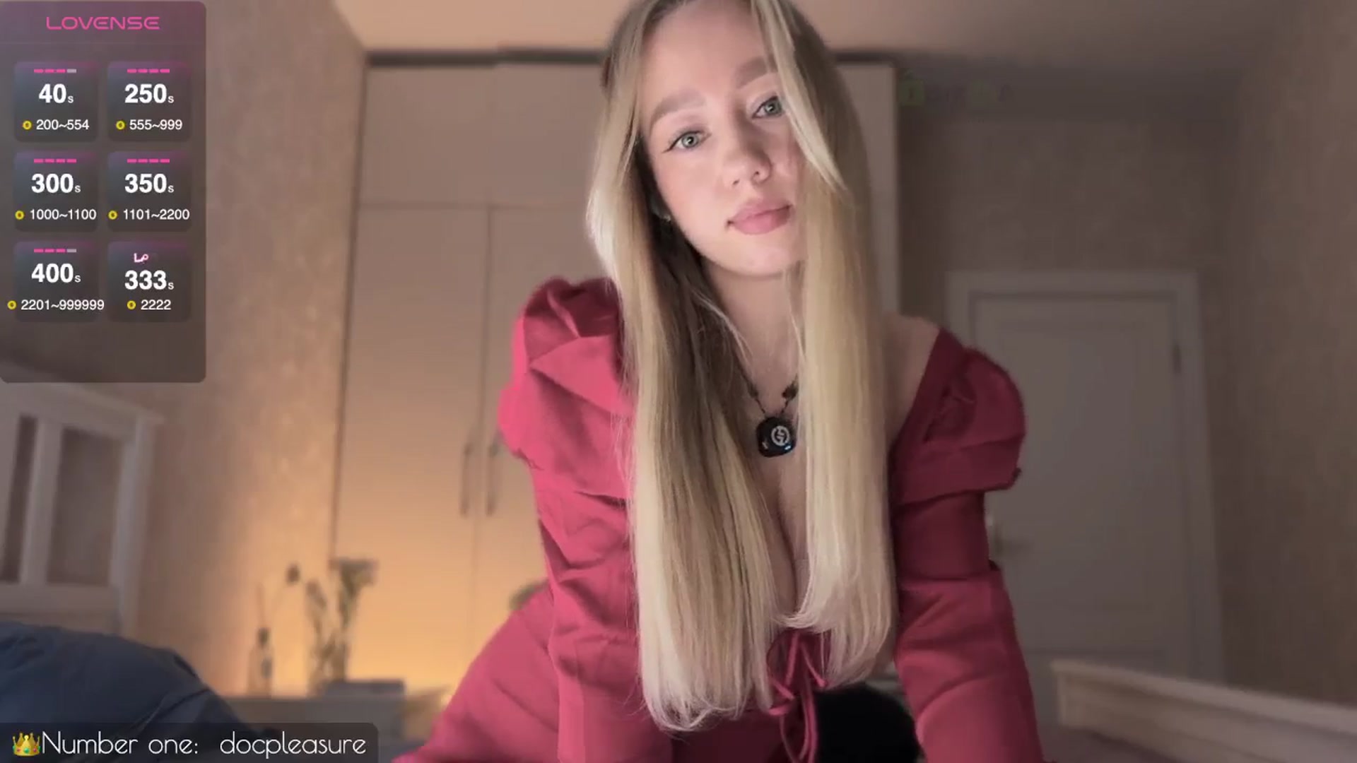 Gallery image thumbnail from IcePrincess_'s myfreecams stream on, 10/31/2025, 17:02 image 10 of 20