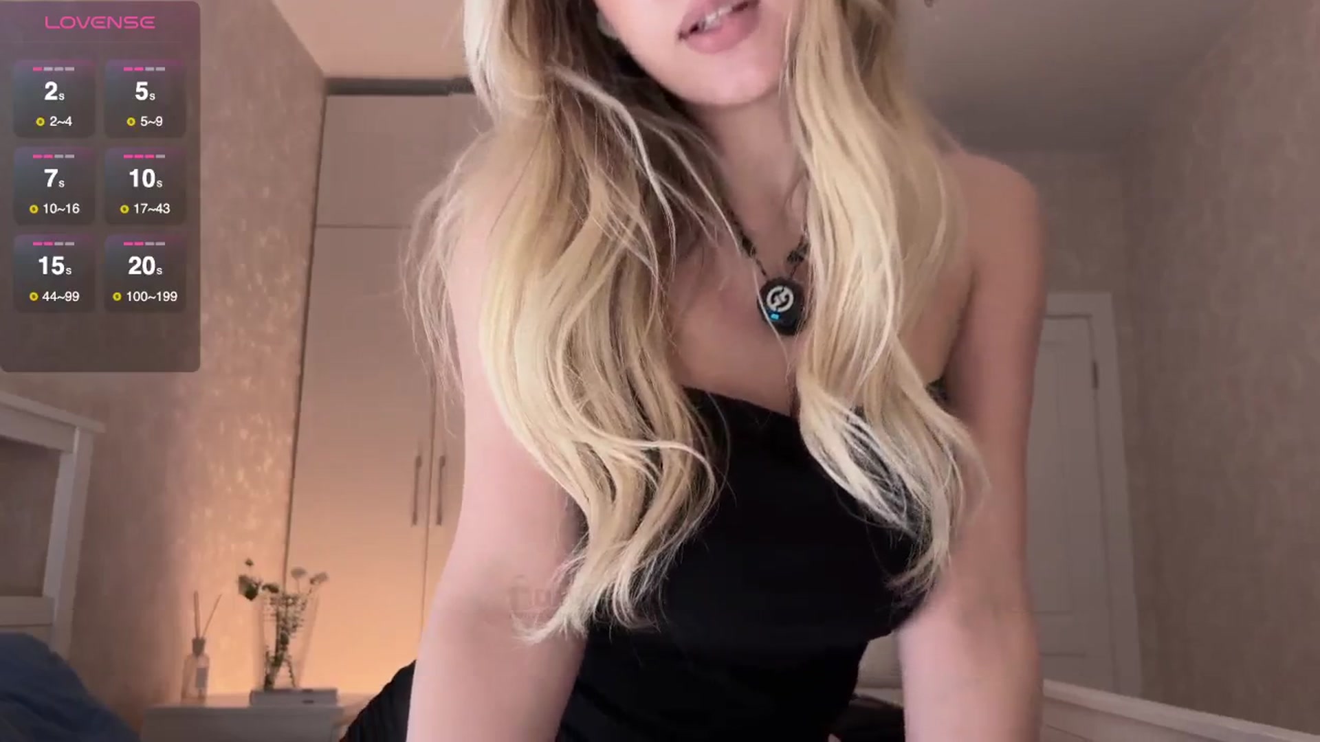 Gallery image thumbnail from IcePrincess_'s myfreecams stream on, 11/01/2025, 19:10 image 2 of 20