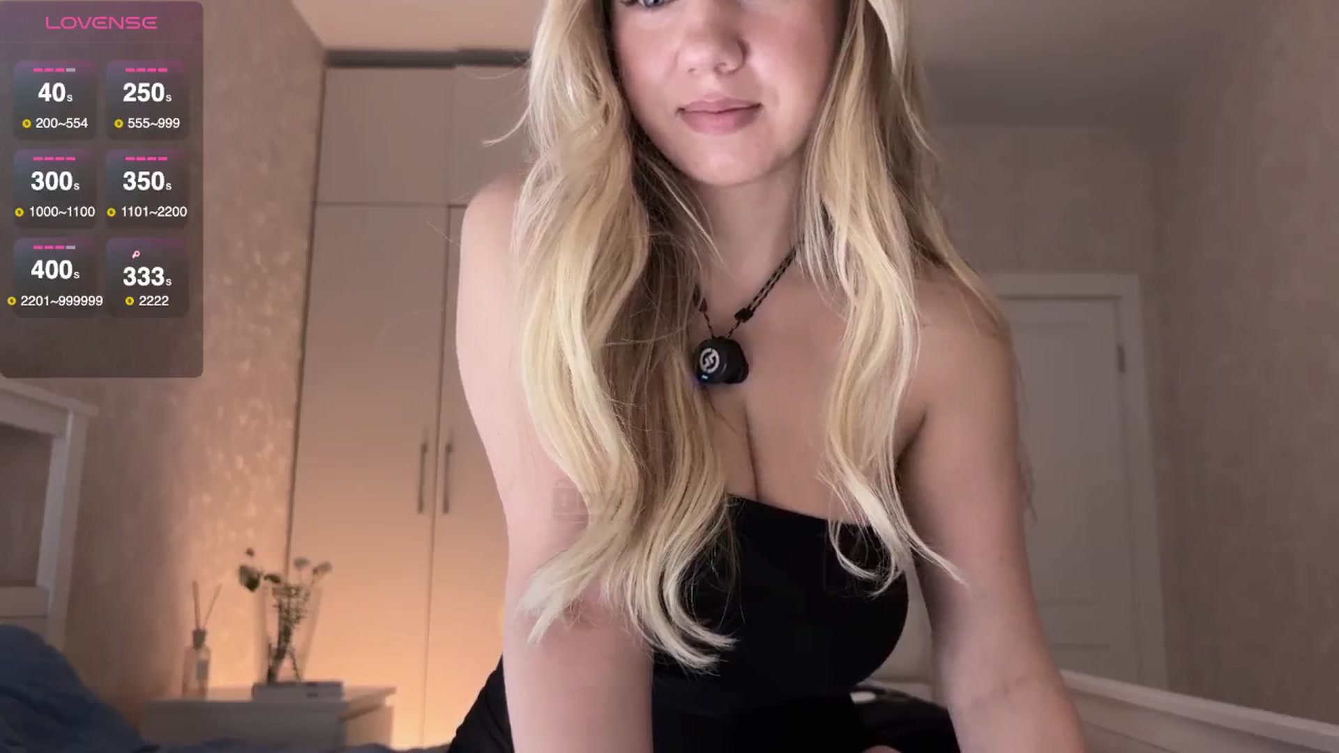 Gallery image thumbnail from IcePrincess_'s myfreecams stream on, 11/01/2025, 19:10 image 12 of 20