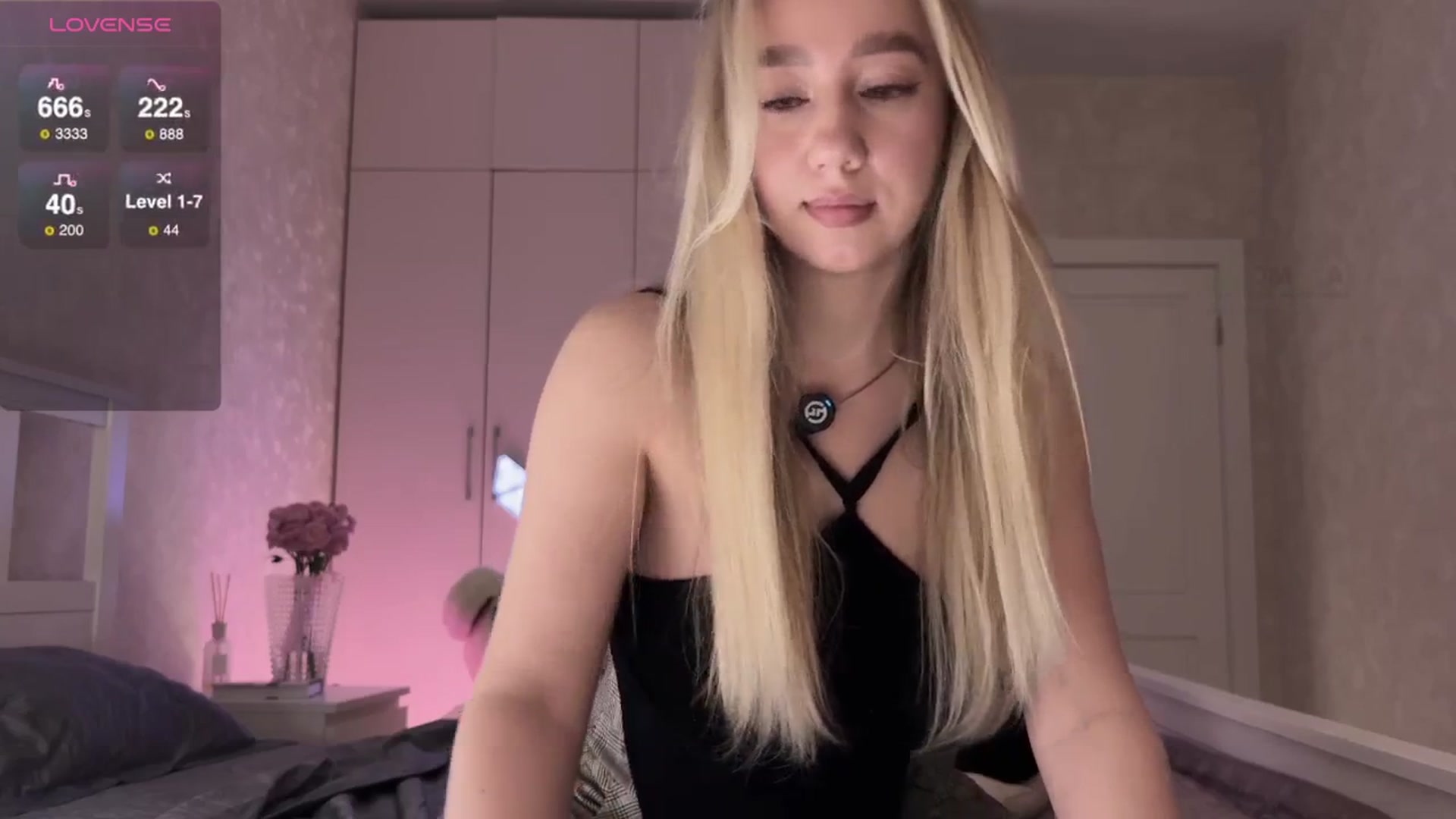Gallery image thumbnail from IcePrincess_'s myfreecams stream on, 11/06/2025, 12:02 image 9 of 20