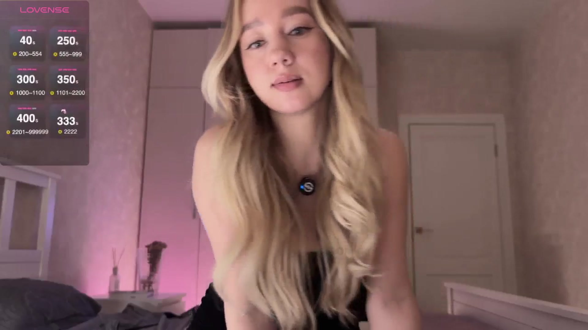 Gallery image thumbnail from IcePrincess_'s myfreecams stream on, 11/14/2025, 15:50 image 14 of 20