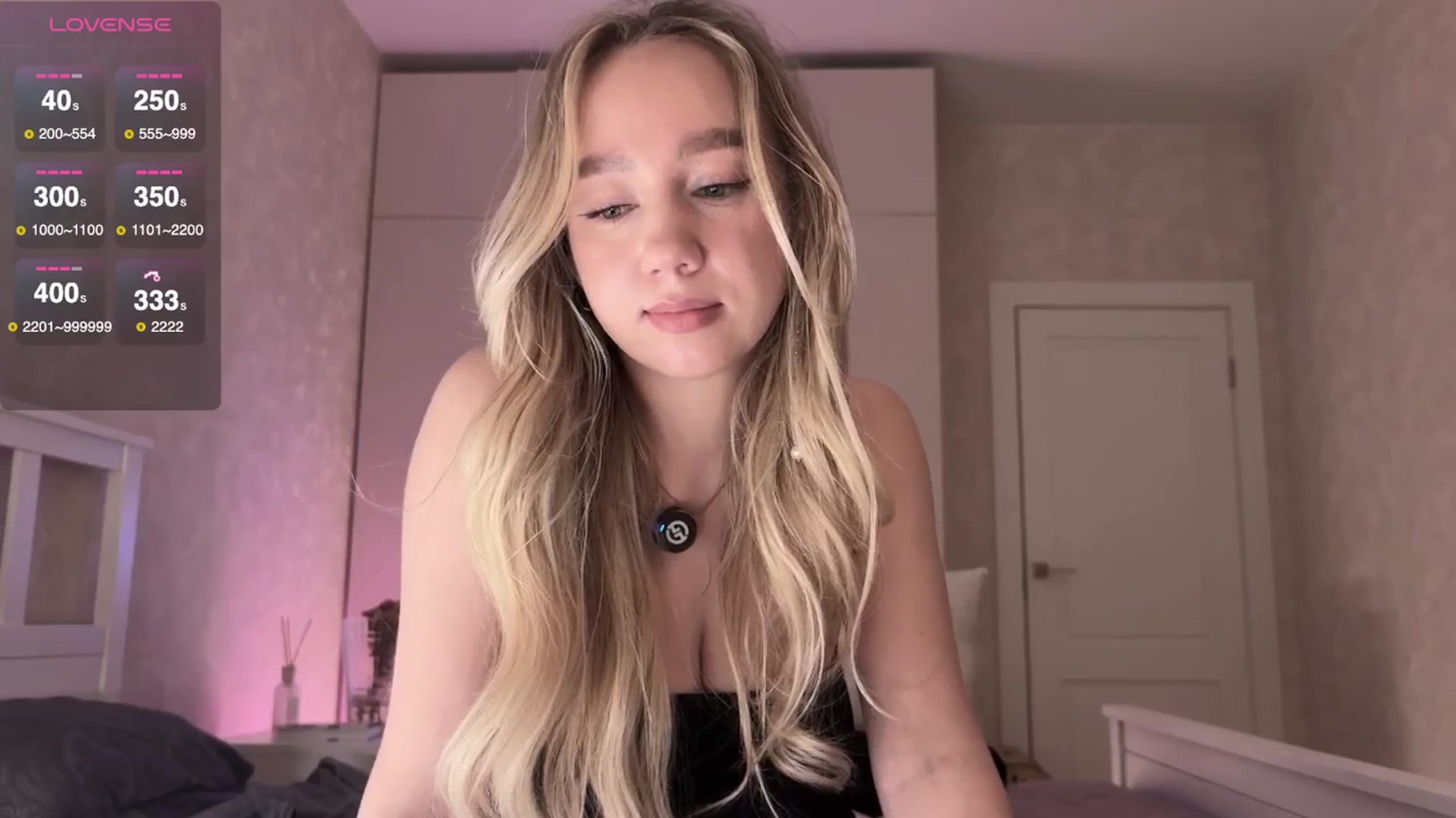 Gallery image thumbnail from IcePrincess_'s myfreecams stream on, 11/14/2025, 15:50 image 17 of 20