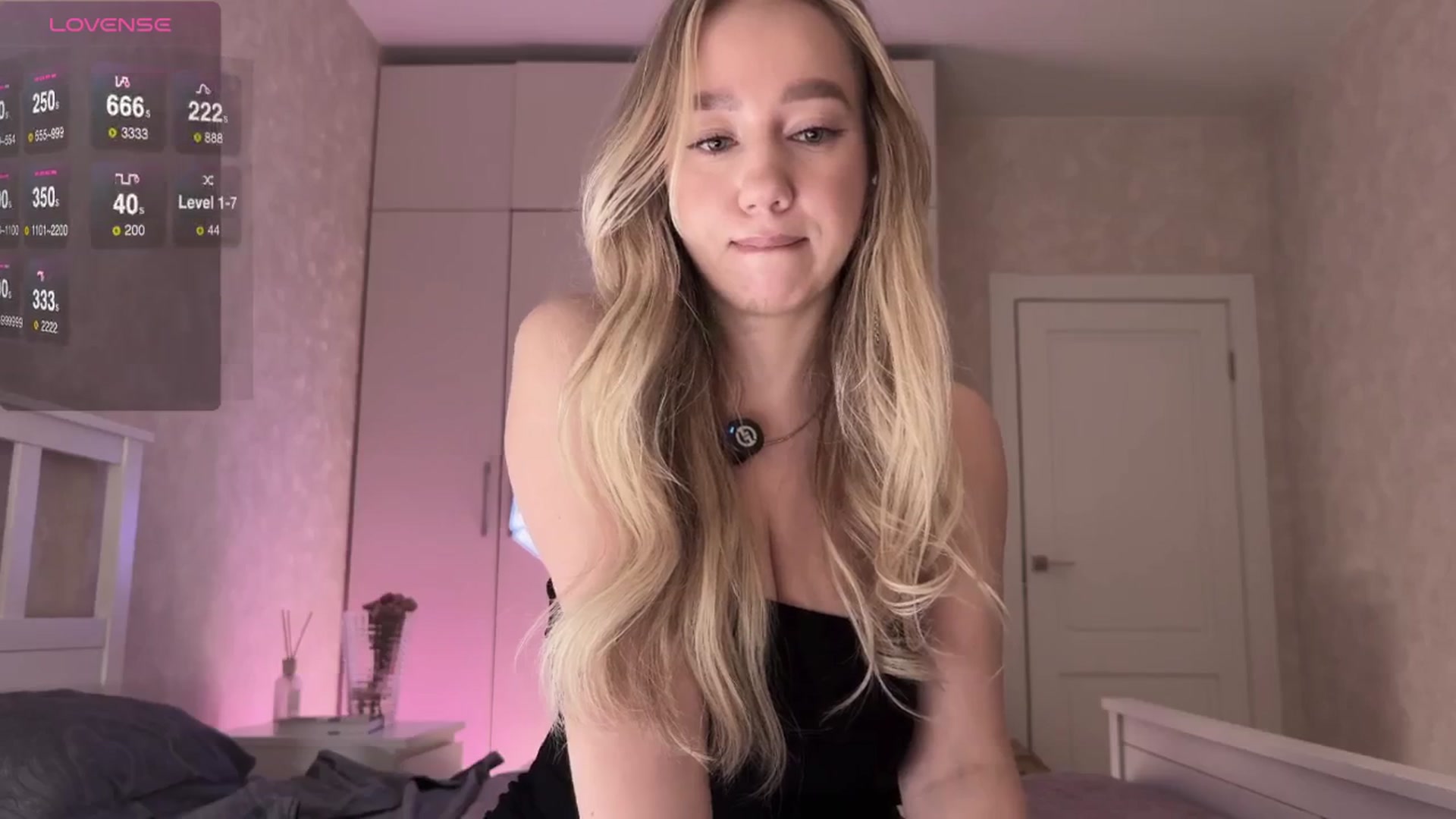 Gallery image thumbnail from IcePrincess_'s myfreecams stream on, 11/14/2025, 15:50 image 18 of 20