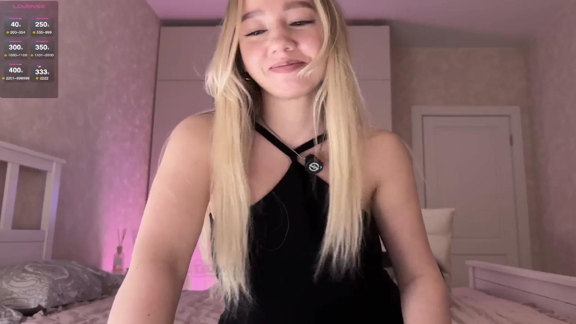 Gallery image thumbnail from IcePrincess_'s myfreecams stream on, 11/20/2025, 17:23 image 10 of 20