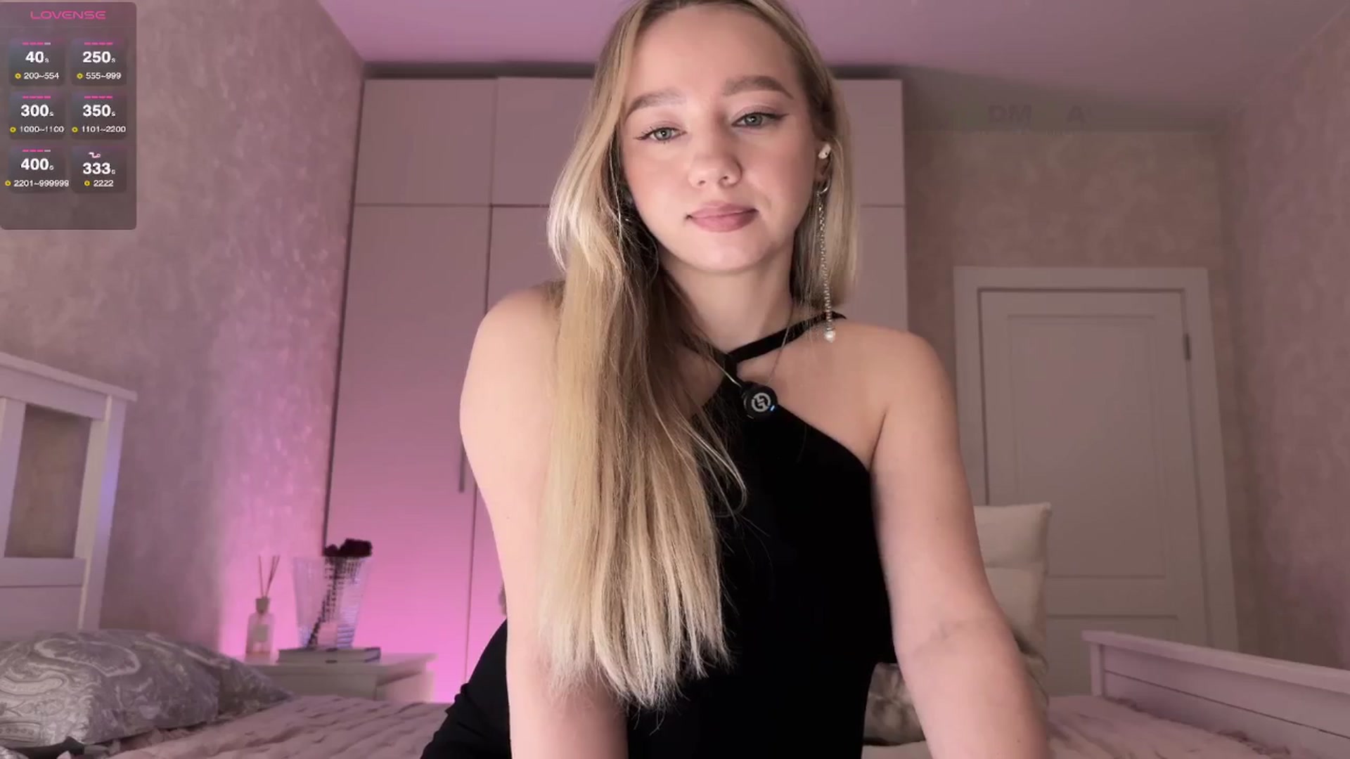 Gallery image thumbnail from IcePrincess_'s myfreecams stream on, 11/20/2025, 17:23 image 4 of 20