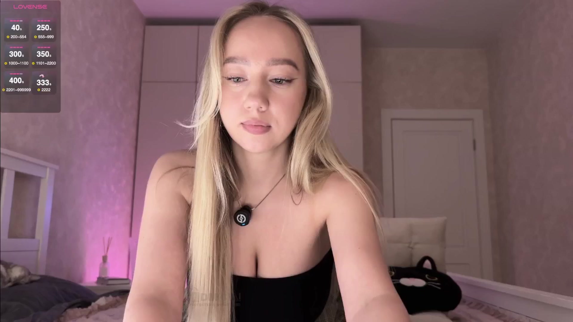 Gallery image thumbnail from IcePrincess_'s myfreecams stream on, 11/30/2025, 16:40 image 1 of 20