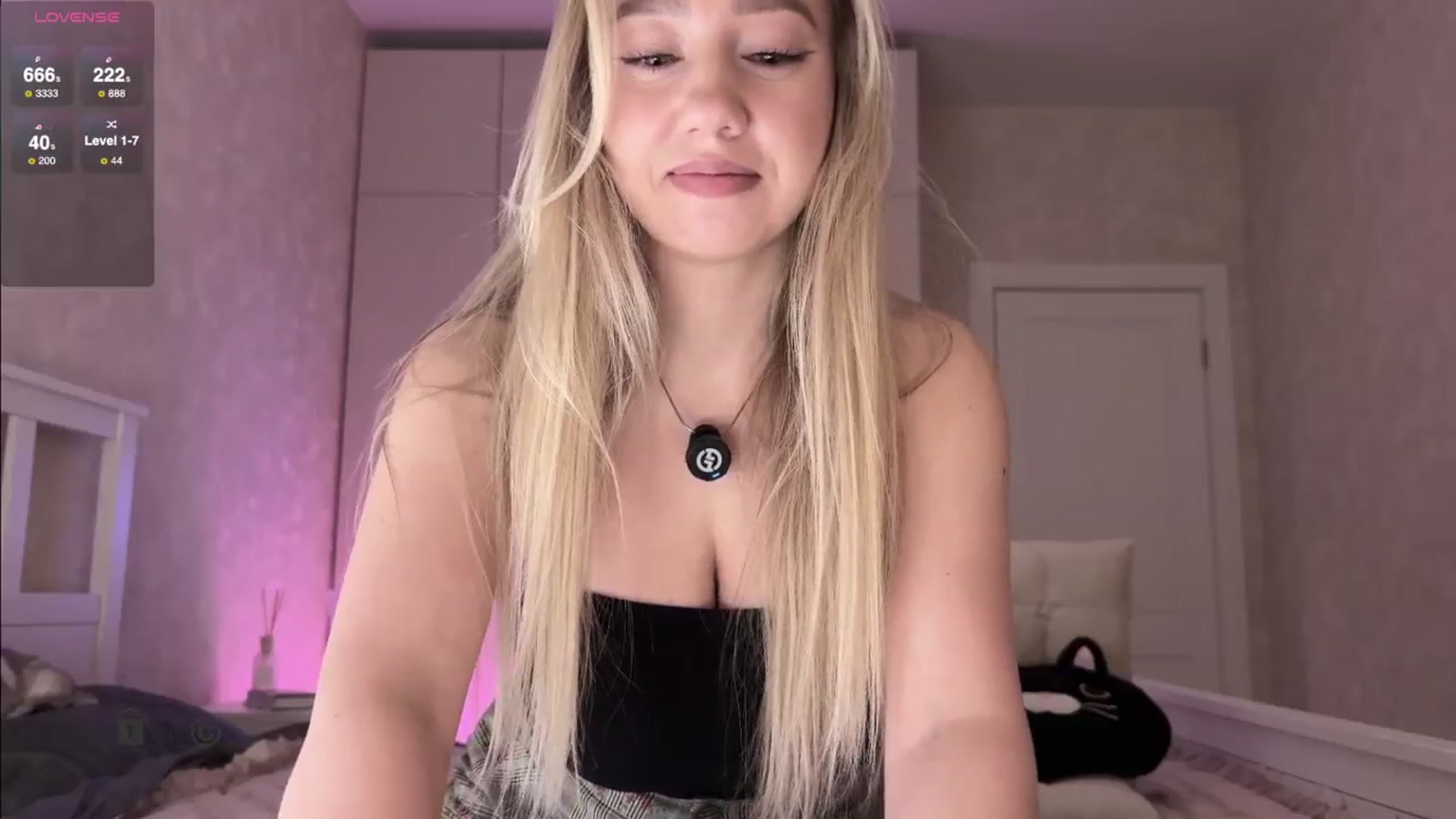Gallery image thumbnail from IcePrincess_'s myfreecams stream on, 11/30/2025, 16:40 image 14 of 20