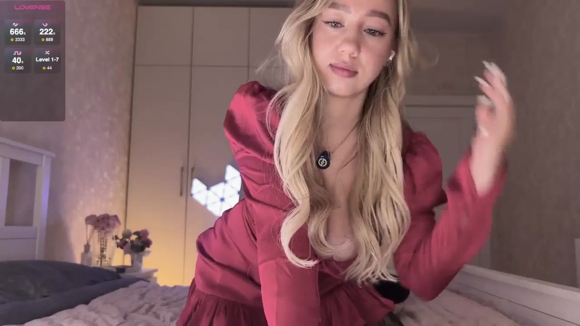 Gallery image thumbnail from IcePrincess_'s myfreecams stream on, 12/12/2025, 16:48 image 8 of 20