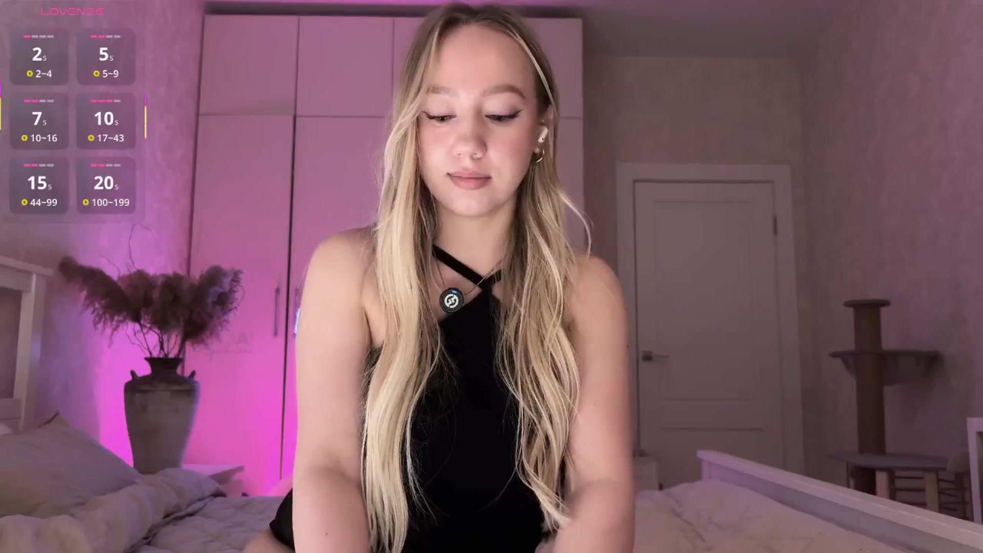 Gallery image thumbnail from IcePrincess_'s myfreecams stream on, 04/21/2026, 21:22 image 14 of 20