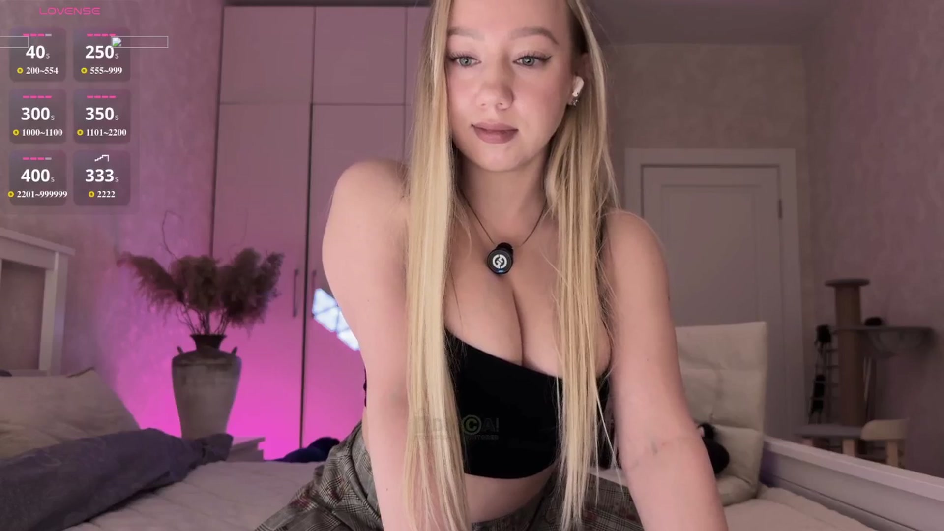 Gallery image thumbnail from IcePrincess_'s myfreecams stream on, 04/28/2026, 21:27 image 8 of 20