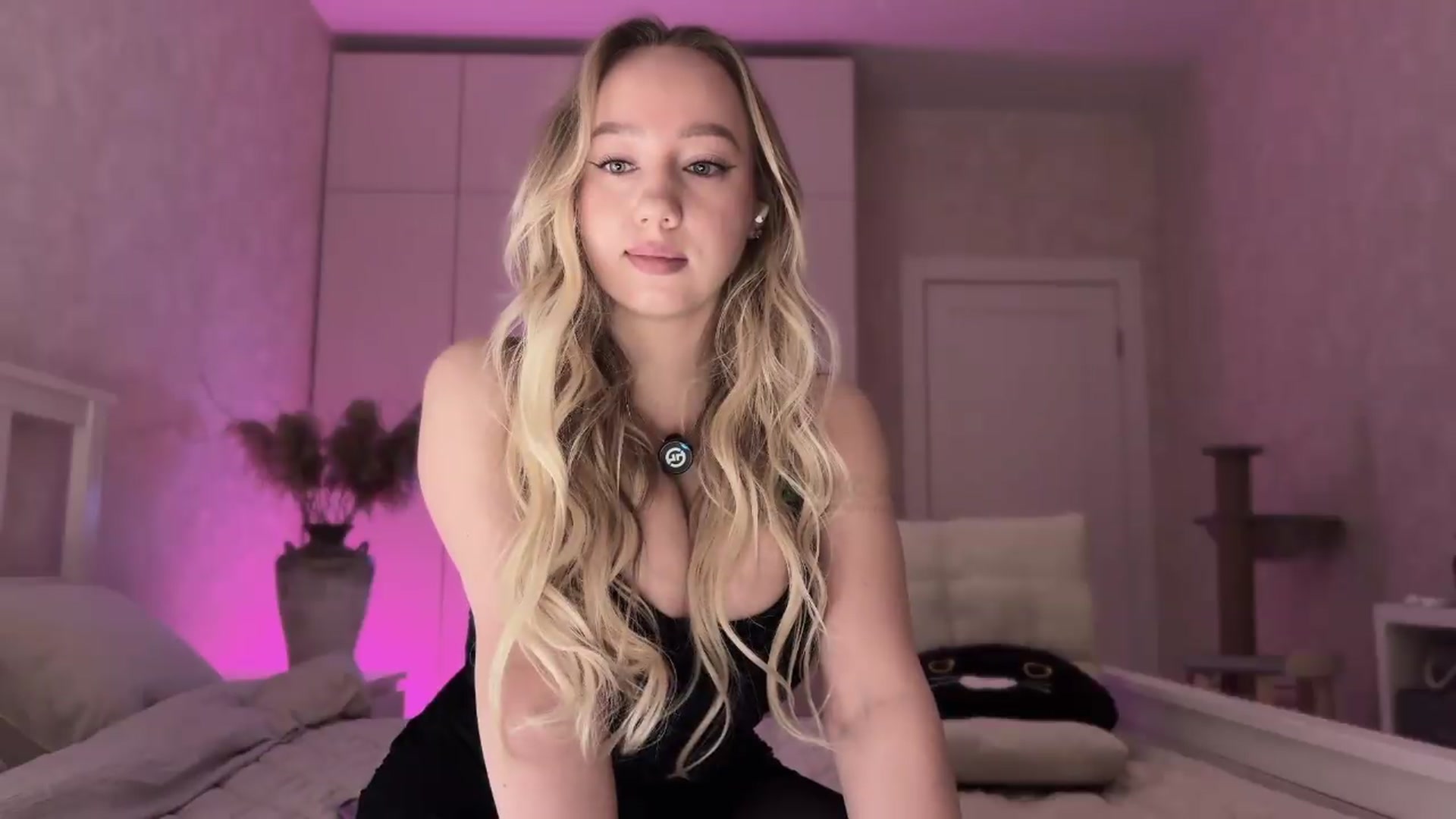 Gallery image thumbnail from IcePrincess_'s myfreecams stream on, 05/14/2026, 18:09 image 4 of 20