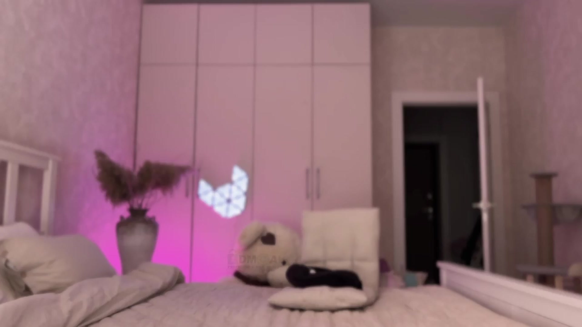 Gallery image thumbnail from IcePrincess_'s myfreecams stream on, 08/14/2026, 02:55 image 18 of 20